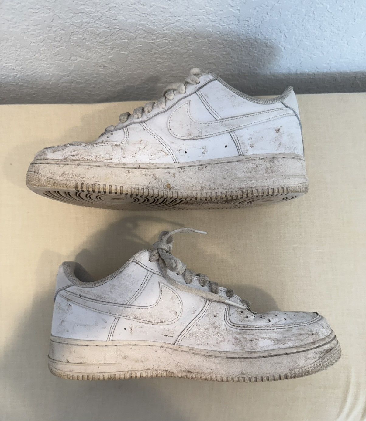 Nike Beat Air Force 1 Size US 9.5 / EU 42-43 - 2 Thumbnail
