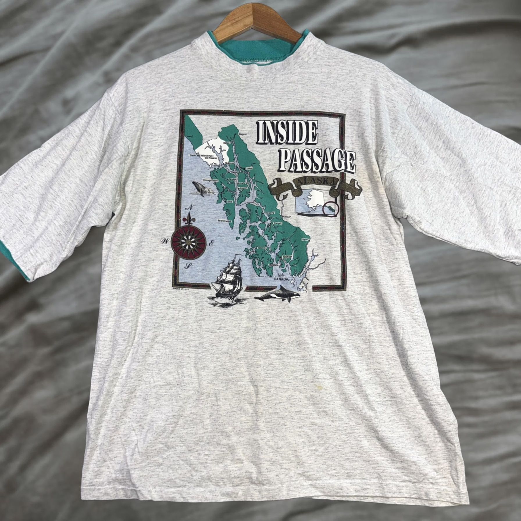 Delta VINTAGE Delta Alaska Map Graphic Shirt Mens XL Gray 90s Inside Passage Travel Nautical Crew Neck Short Sleeve Graphic Print Mens Size US XL / EU 56 / 4 - 1 Thumbnail