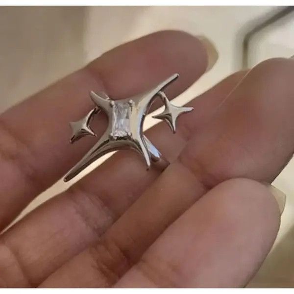 Jewelry Abstract Star Crystal Ring Size ONE SIZE - 5 Thumbnail