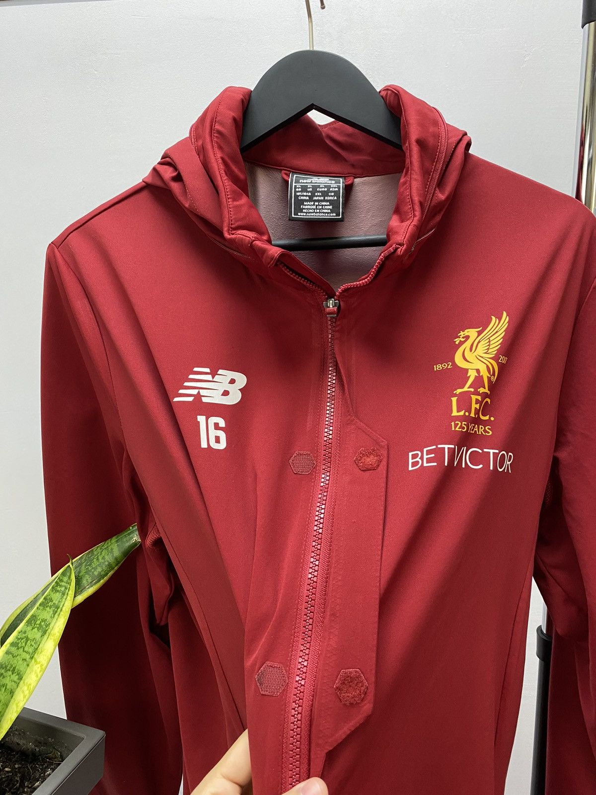New Balance New balance #16 Grujic Liverpool Windbreaker Jacket Size US XL / EU 56 / 4 - 12 Thumbnail