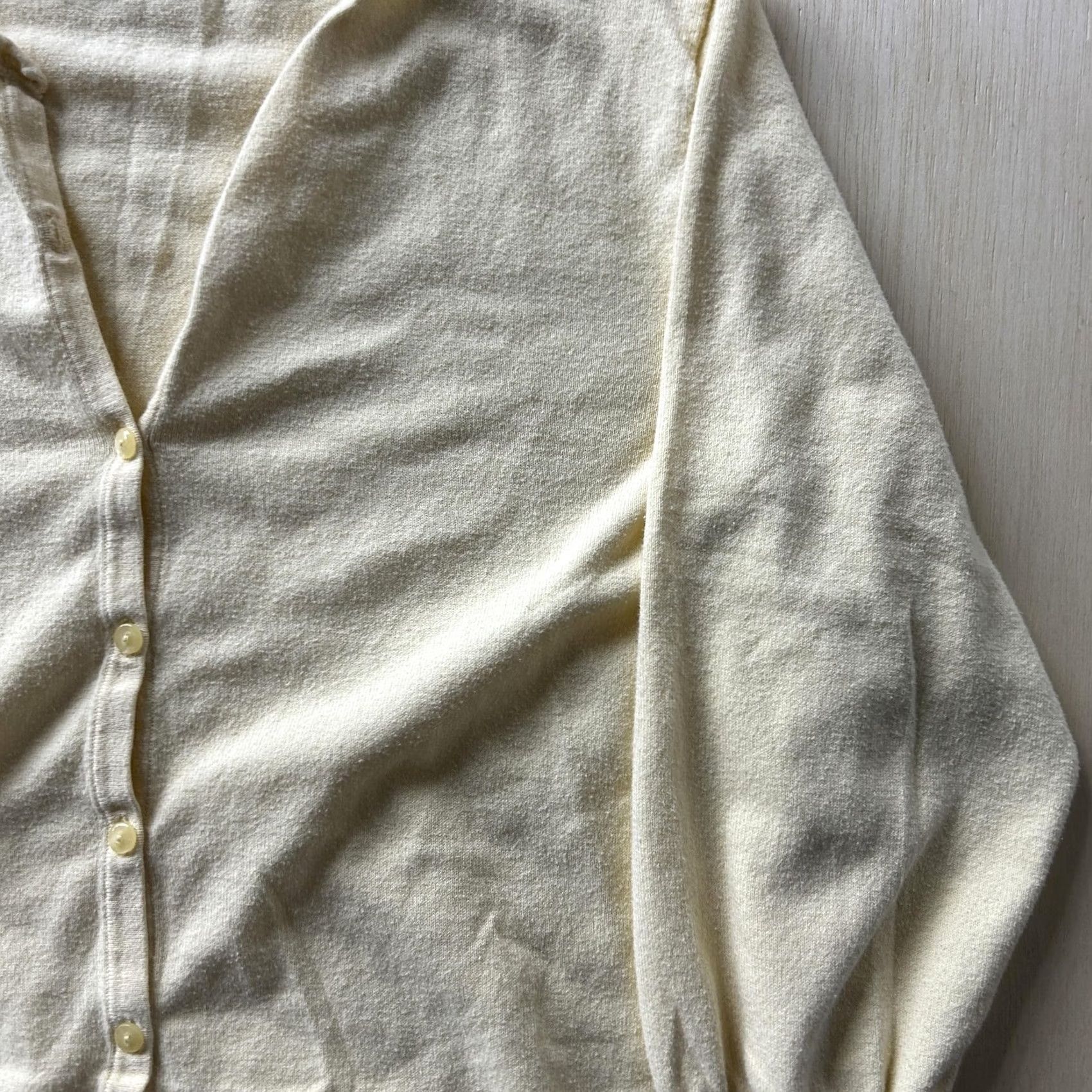 Eddie Bauer Eddie Bauer Cardigan Sweater Womens XL Yellow V-Neck 3/4 Sleeve Lightweight Knit Cardigan Sweater Women XL Yellow V-Neck 3/4 Sleeve Lightweight Knit Size XL / US 12-14 / IT 48-50 - 2 Thumbnail