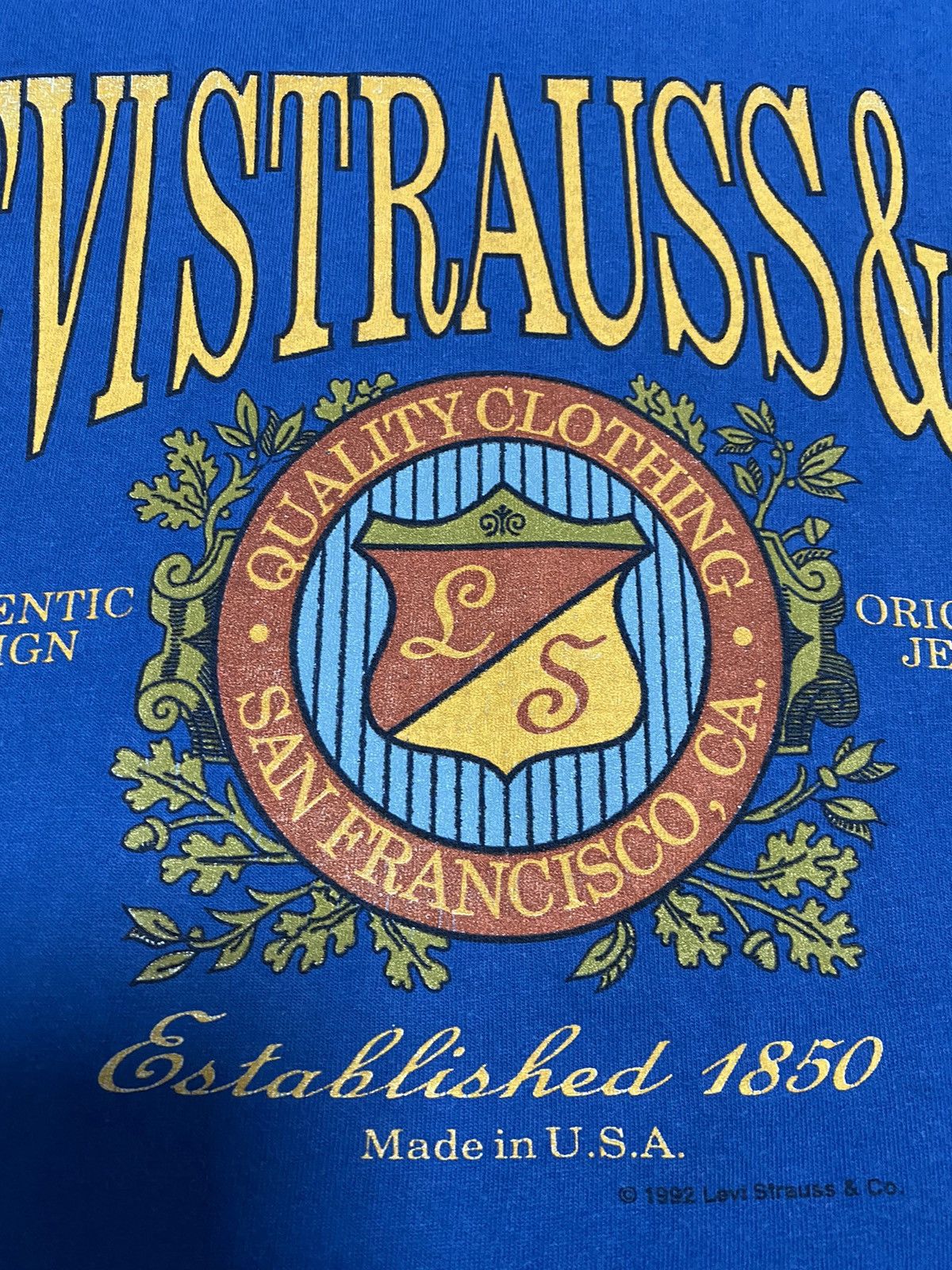 Levi's Vintage Levis Levi Strauss &CO 1992 T-shirt Size US XL / EU 56 / 4 - 9 Thumbnail