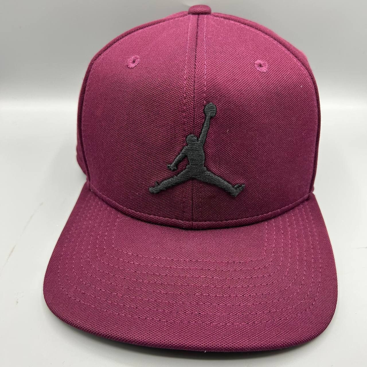 Jordan Brand Air Jordan Hat Men Maroon Embroidered Jumpman Snap Back Cap Size ONE SIZE - 1 Thumbnail