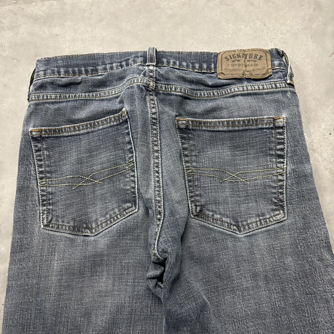 Levi's × Vintage Crazy Vintage Y2K/2000s Grunge Faded Dark Wash Levi’s Denim Jeans! Size US 28 / EU 44 - 7 Thumbnail