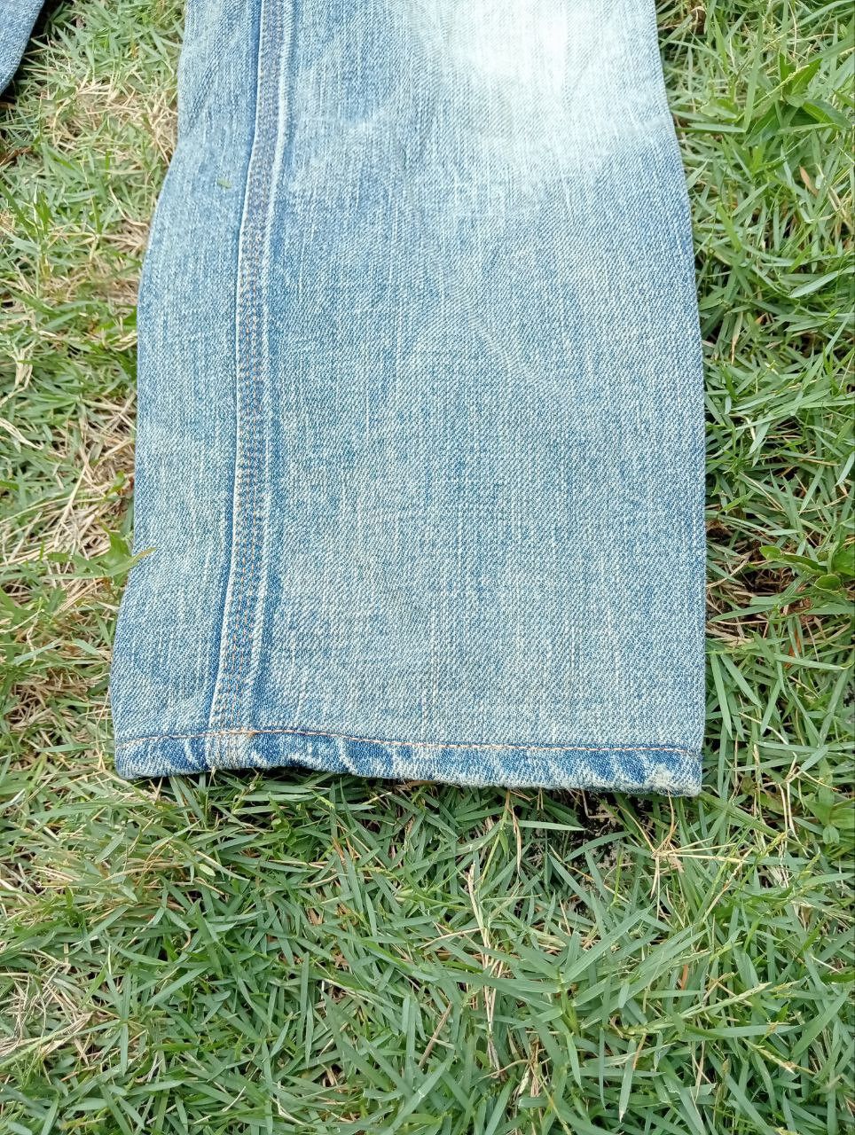 Givenchy Givenchy Distressed Look Jeans Size 25" / US 0 / IT 36 - 4 Thumbnail