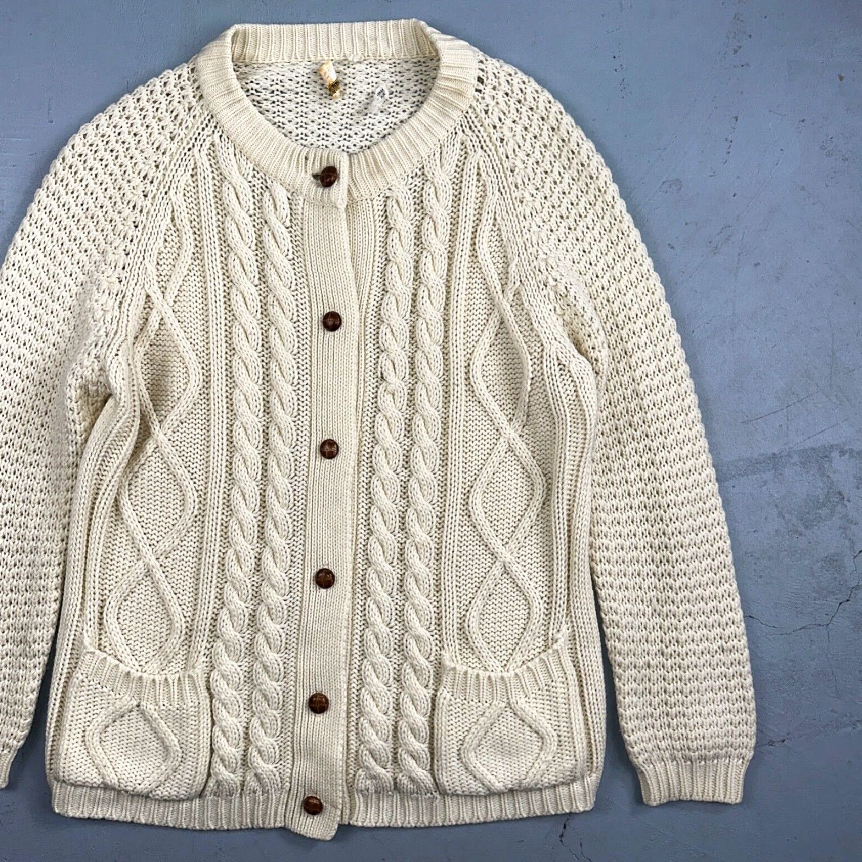 Hudson VINTAGE Hudson's Bay Cardigan Sweater Mens L Ivory Acrylic Cable-Knit Fisherman 80s Korea Size US L / EU 52-54 / 3 - 2 Thumbnail
