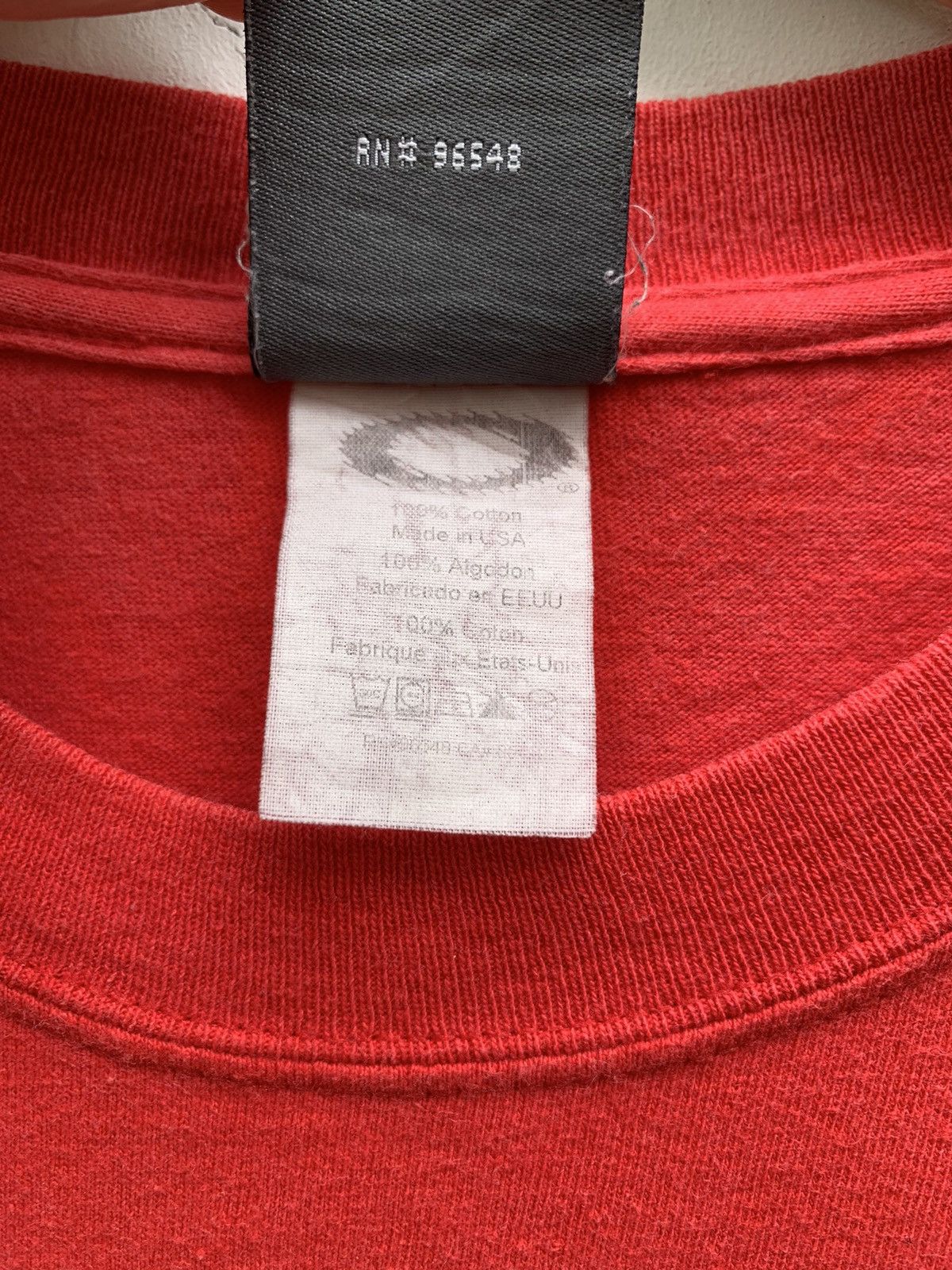 Oakley Vintage oakley software embossed t shirt Size US S / EU 44-46 / 1 - 5 Thumbnail