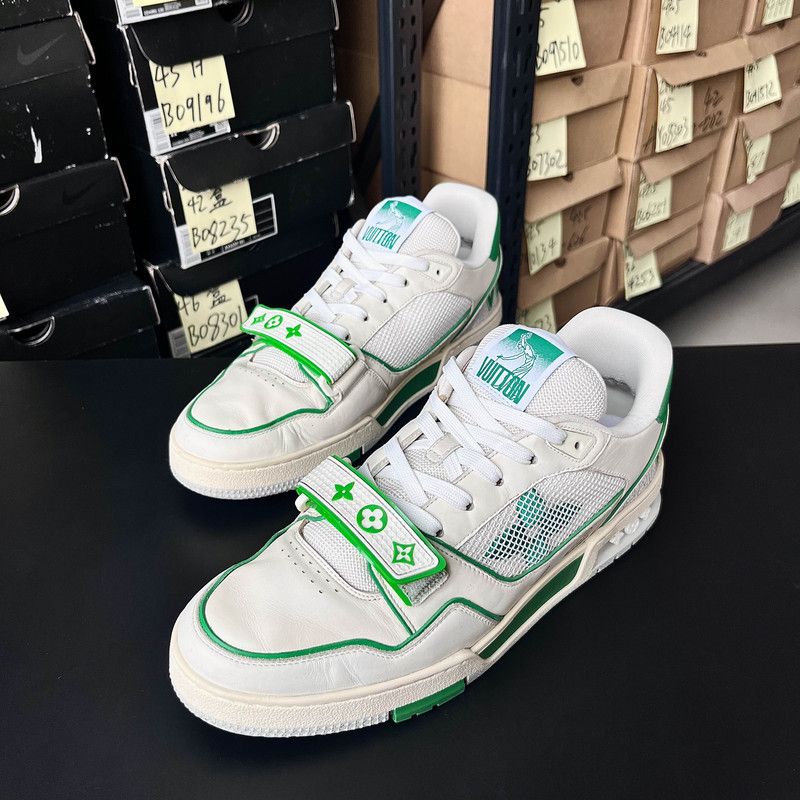 Louis Vuitton Louis Vuitton Retro Classic Trainer Sneakers 0079 Size US 9.5 / EU 42-43 - 1 Thumbnail