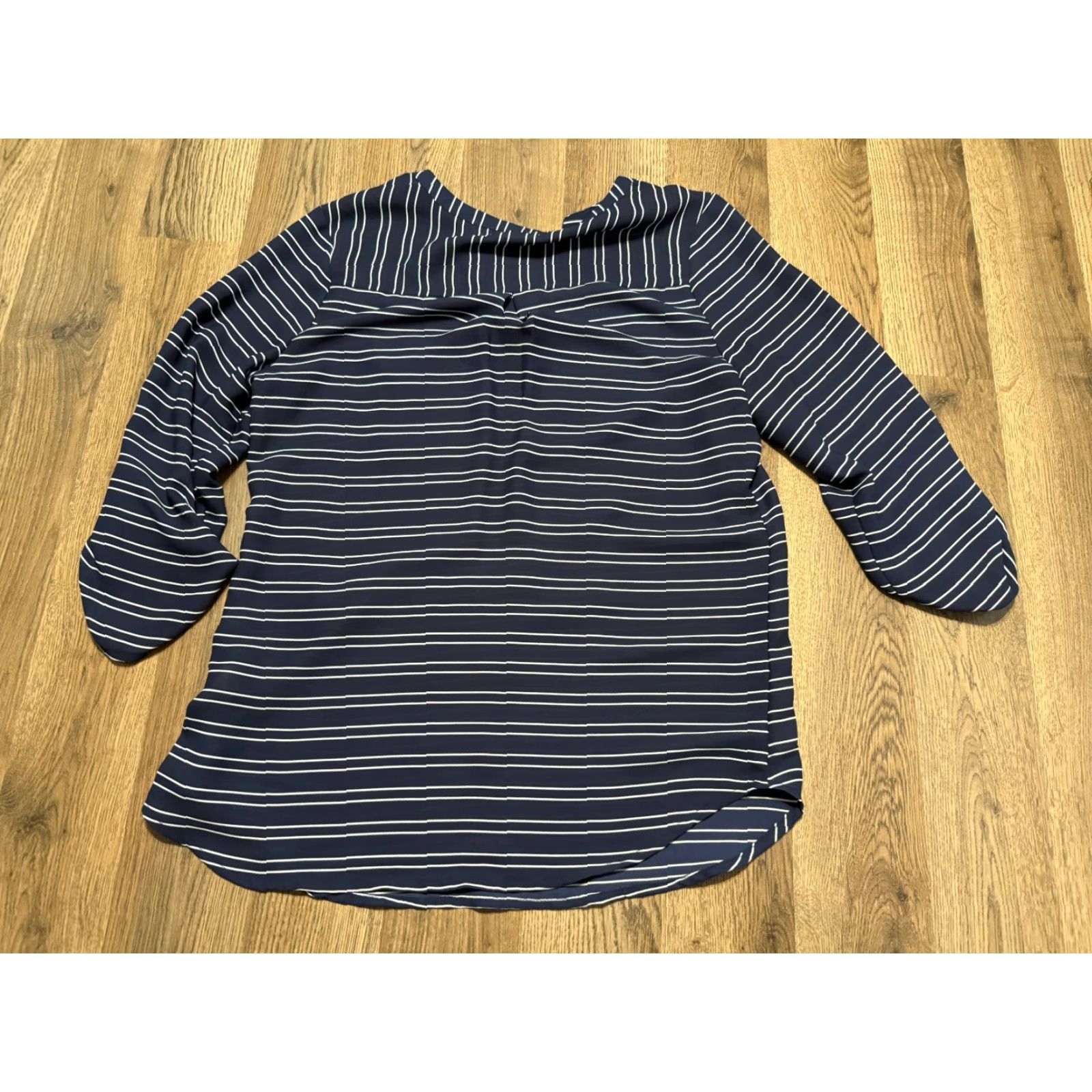 Vintage Maurices Shirt Women Small Blue White Striped 3/4 Sleeve V-Neck Blouse Size S / US 4 / IT 40 - 2 Thumbnail