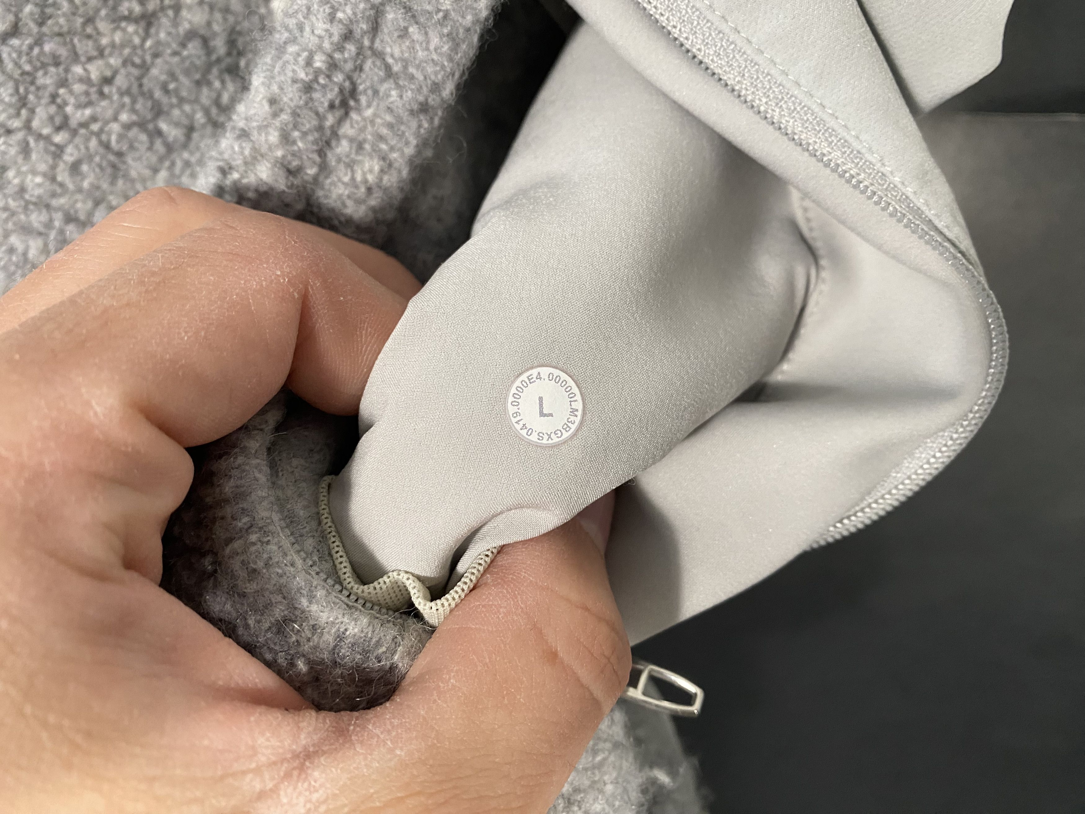 Lululemon M3BGXS Lululemon Tundra Trek Wool Blend Vest Silver Spoon Size US L / EU 52-54 / 3 - 6 Thumbnail