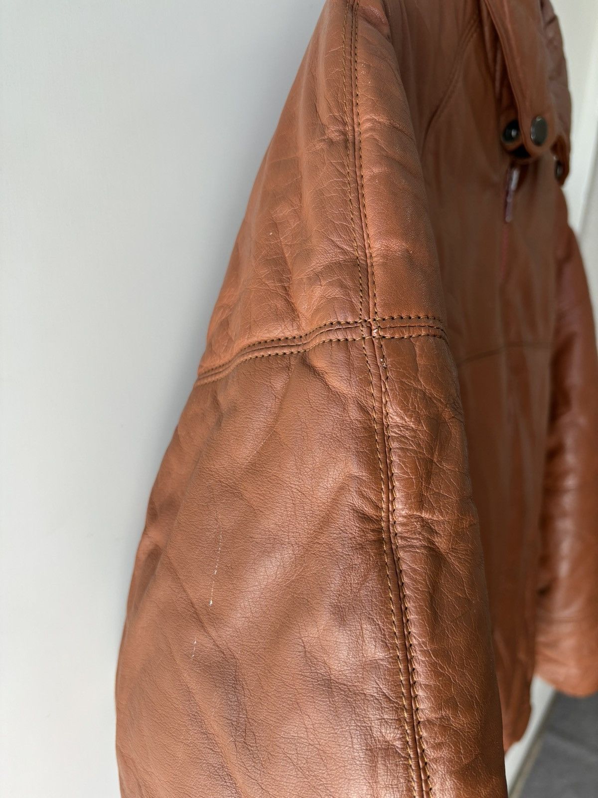 Japanese Brand × Vintage Vintage Cropped Cowhide Leather Puffer Jacket Size US S / EU 44-46 / 1 - 4 Thumbnail