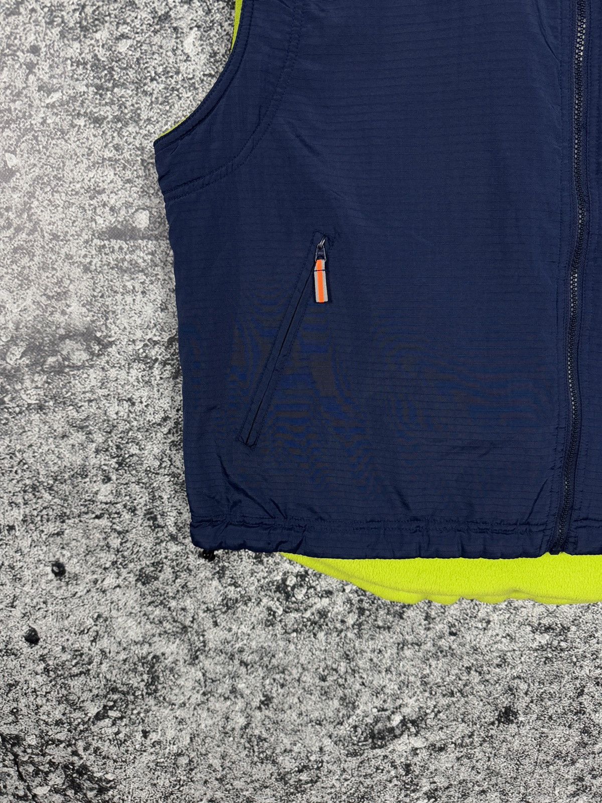 Adidas Adidas Vintage 90a Reversible Vest Full Zip Gilet Y2K Size L Size US L / EU 52-54 / 3 - 5 Thumbnail