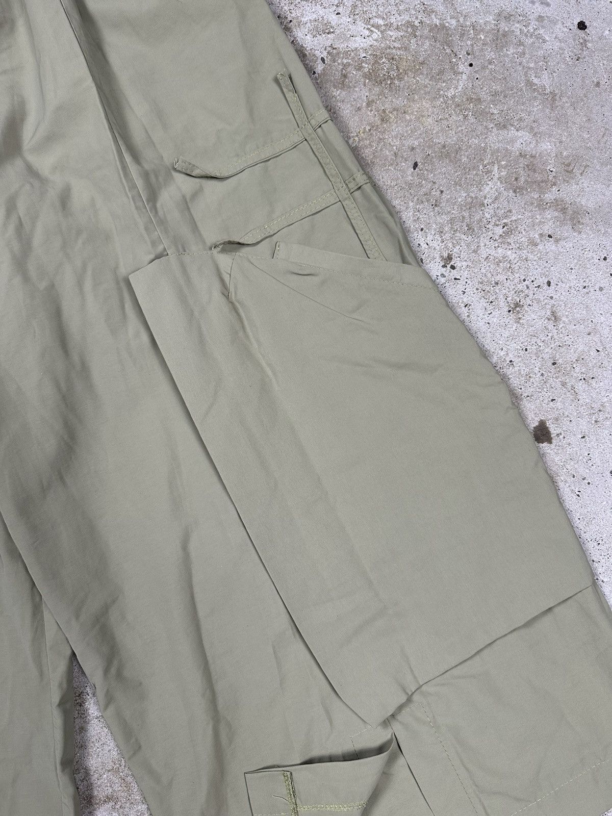 Japanese Brand × Vintage Vintage Y2K Ultra Baggy Cargo Olive Track Pants Loose Size US 33 - 9 Thumbnail
