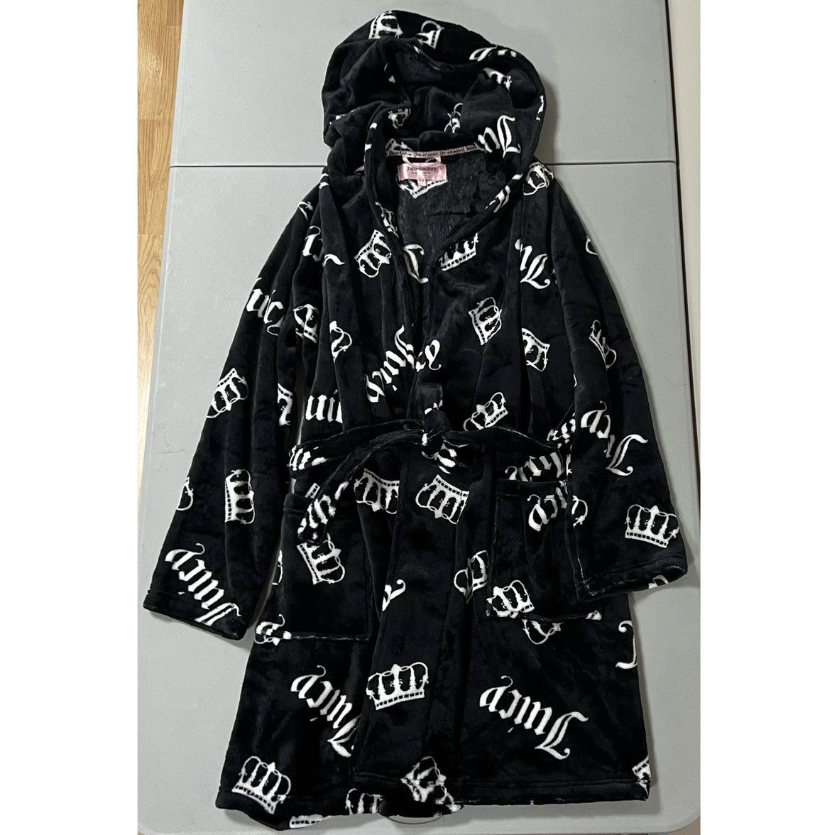 Juicy Couture Juicy Couture Black Y2K Plush Spa Robe Bathrobe Size S/M 👑✨ Size ONE SIZE - 2 Thumbnail