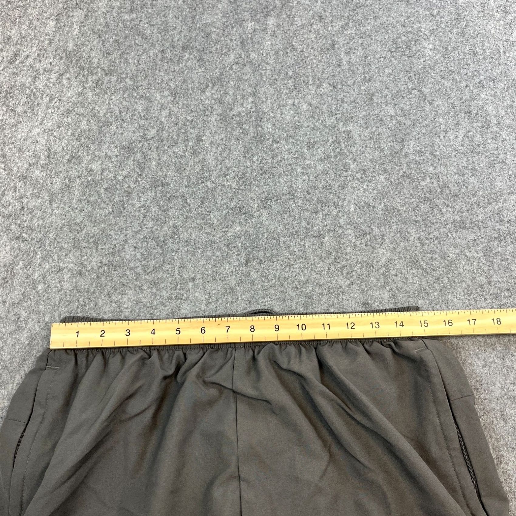 Adidas Adidas Track Pants Mens Large Grey Black Striped Lined Drawstring Trousers Comfortable Pockets Regular Muscles? Size US 33 - 6 Thumbnail