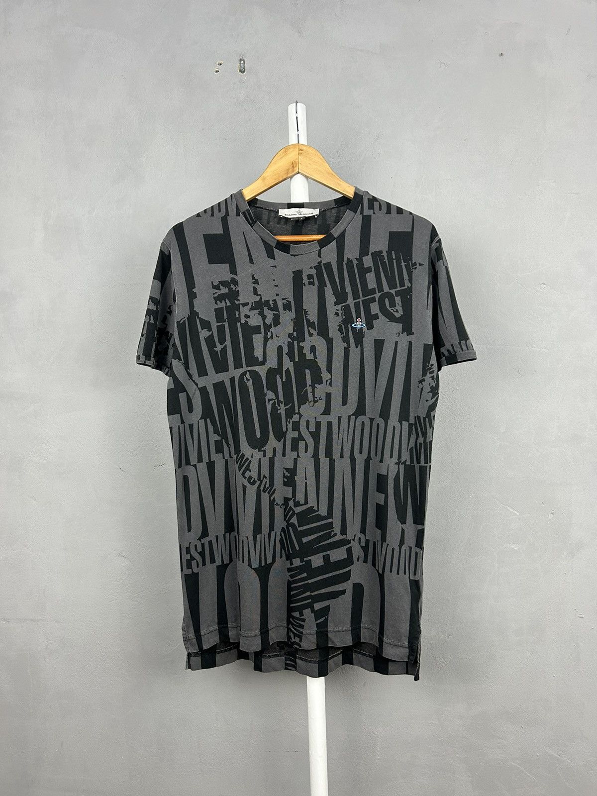 Vivienne Westwood Vivienne Westwood Multi Logo t shirt Size US L / EU 52-54 / 3 - 1 Thumbnail