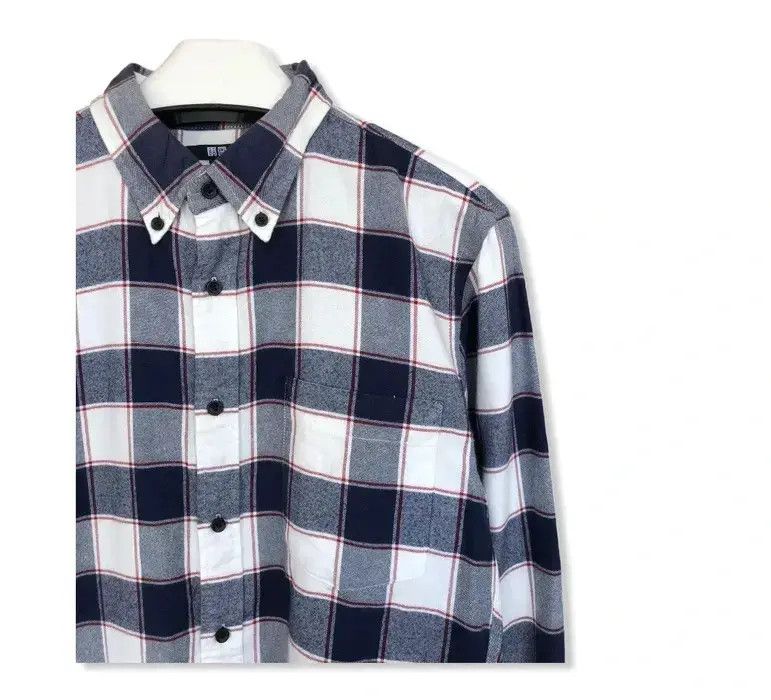 Flannel × Japanese Brand Japanese Brand Uniqlo Plaid Tartan Flannel Shirt 👕 Size US M / EU 48-50 / 2 - 2 Thumbnail