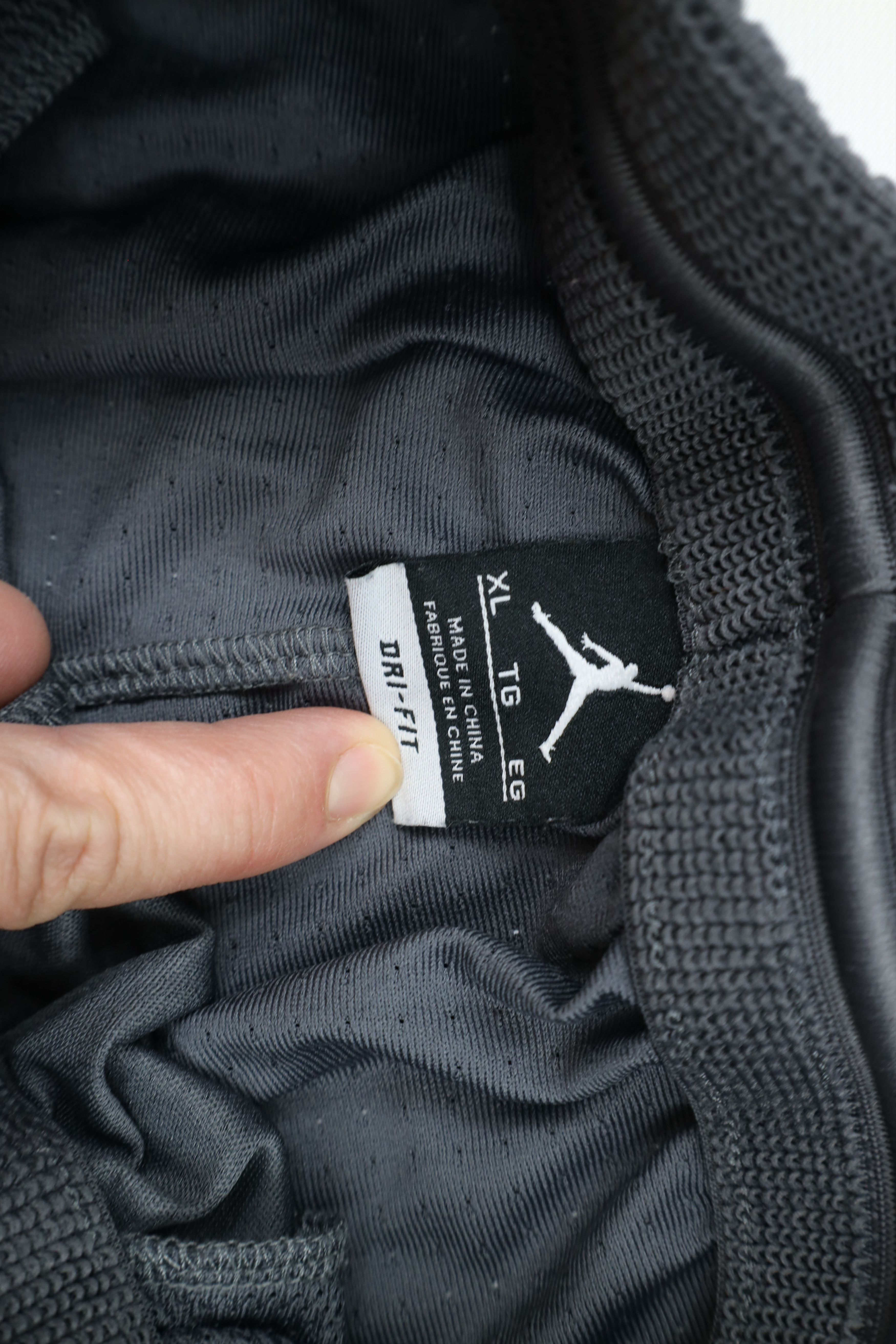 Nike × Vintage Nike Air Jordan Mesh Basketball Gym Training Shorts Gray Size US 36 / EU 52 - 7 Thumbnail