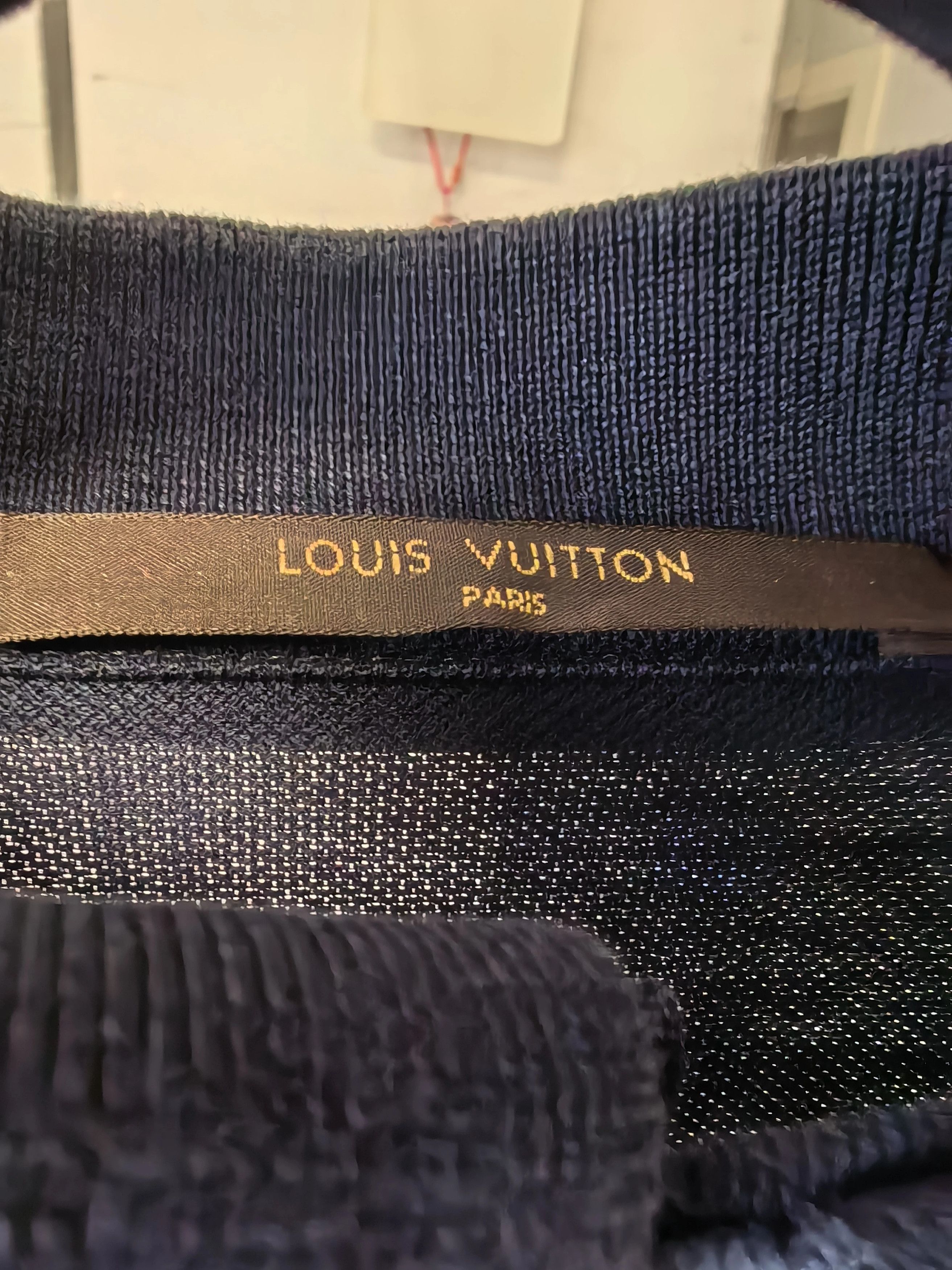 Louis Vuitton LV short-sleeve t-shirt S unisex small chest logo Size US S / EU 44-46 / 1 - 4 Thumbnail