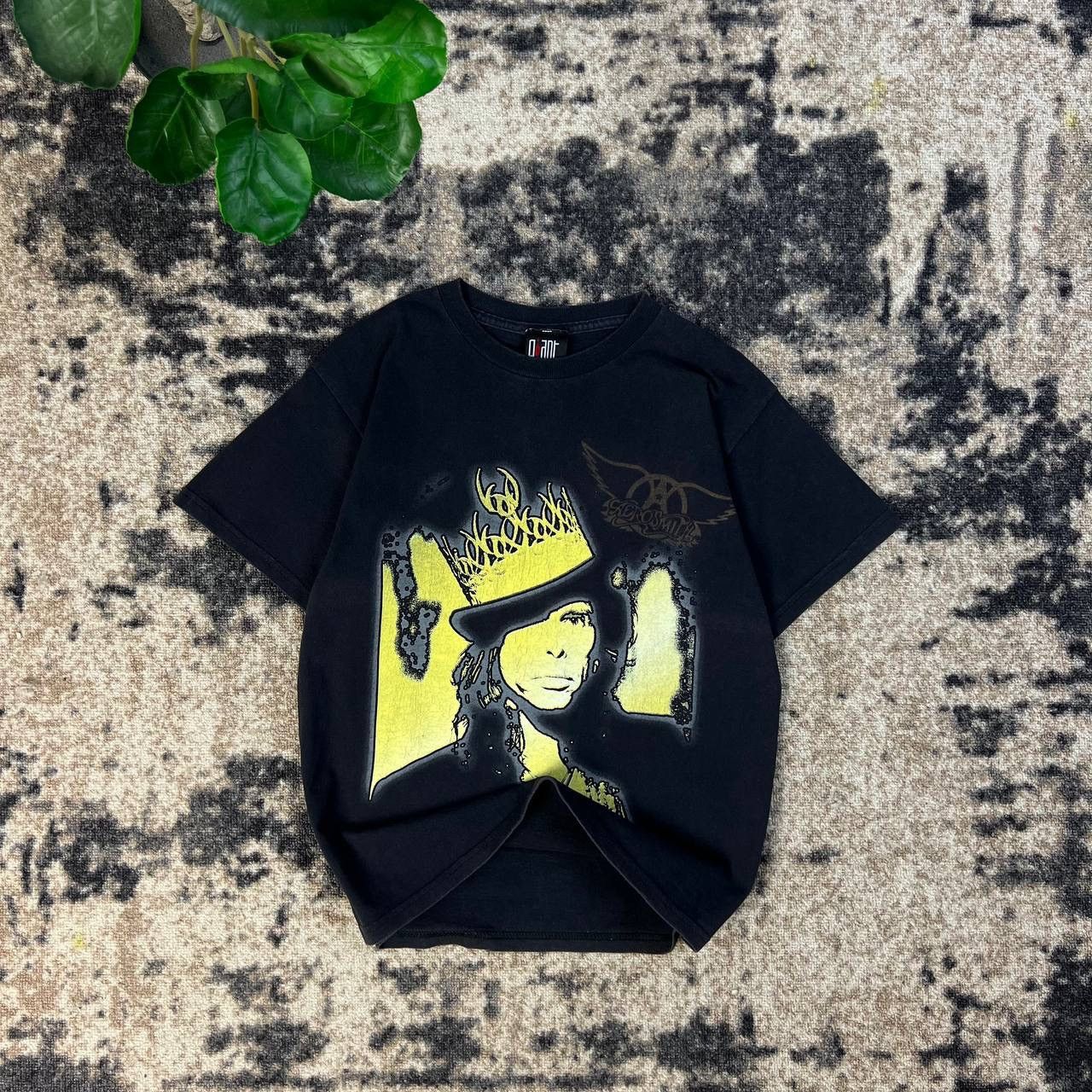 Band Tees 1997 Aerosmith Made in USA Vintage Rock Band T-Shirt 1TS49 Size US S / EU 44-46 / 1 - 1 Thumbnail