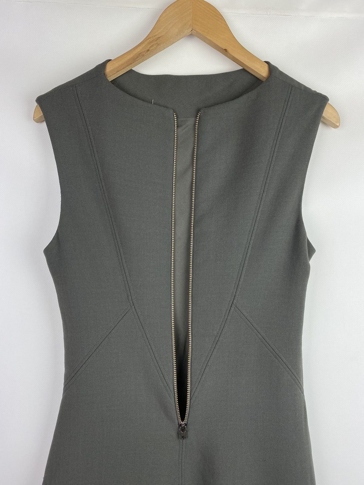 Helmut Lang Helmut Lang ladies assymetrical sleeveless dress size 6 Size M / US 6-8 / IT 42-44 - 13 Thumbnail