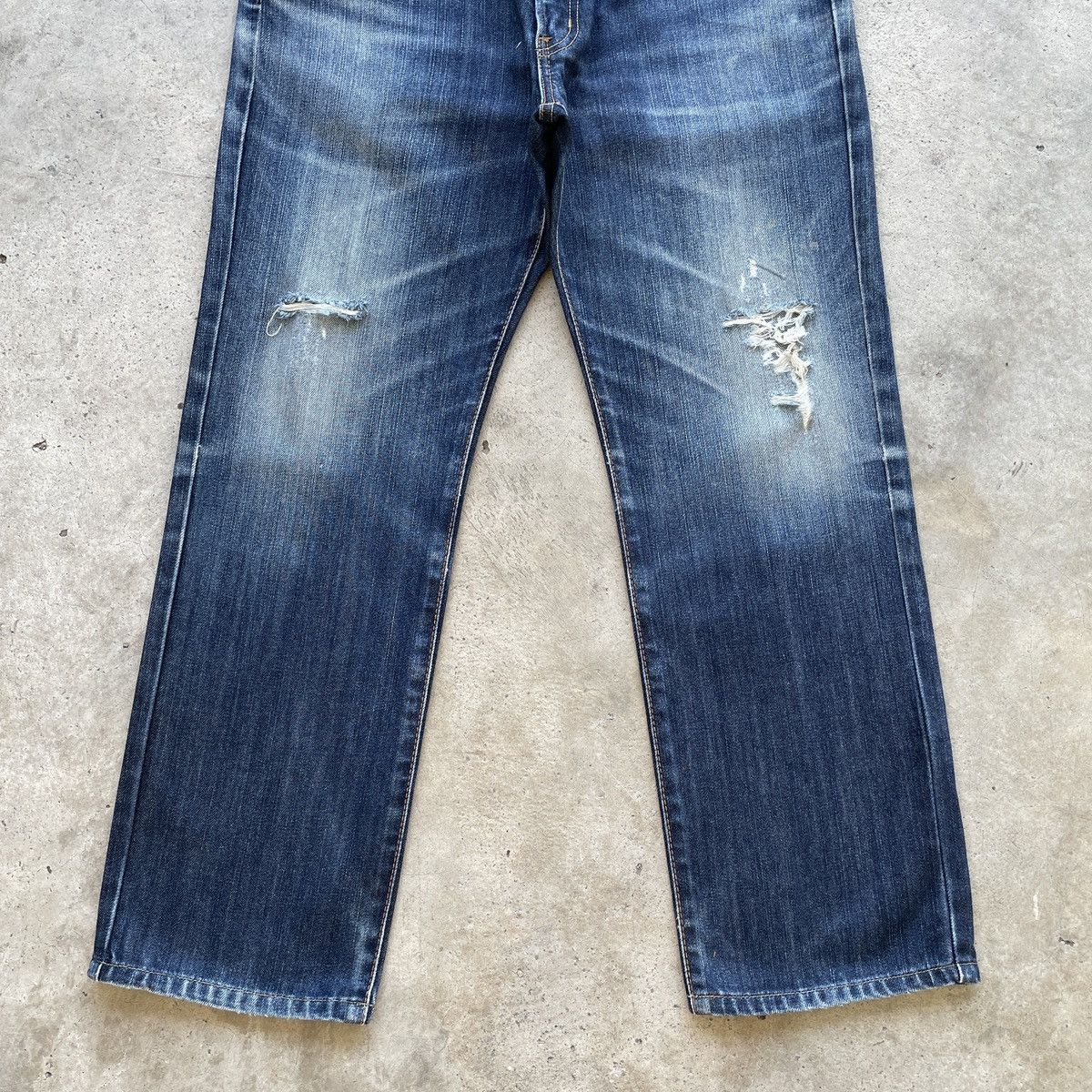 Edwin × Jean Vintage Edwin Made In Japan Distressed Faded Jeans Pants W33 Size US 33 - 4 Thumbnail