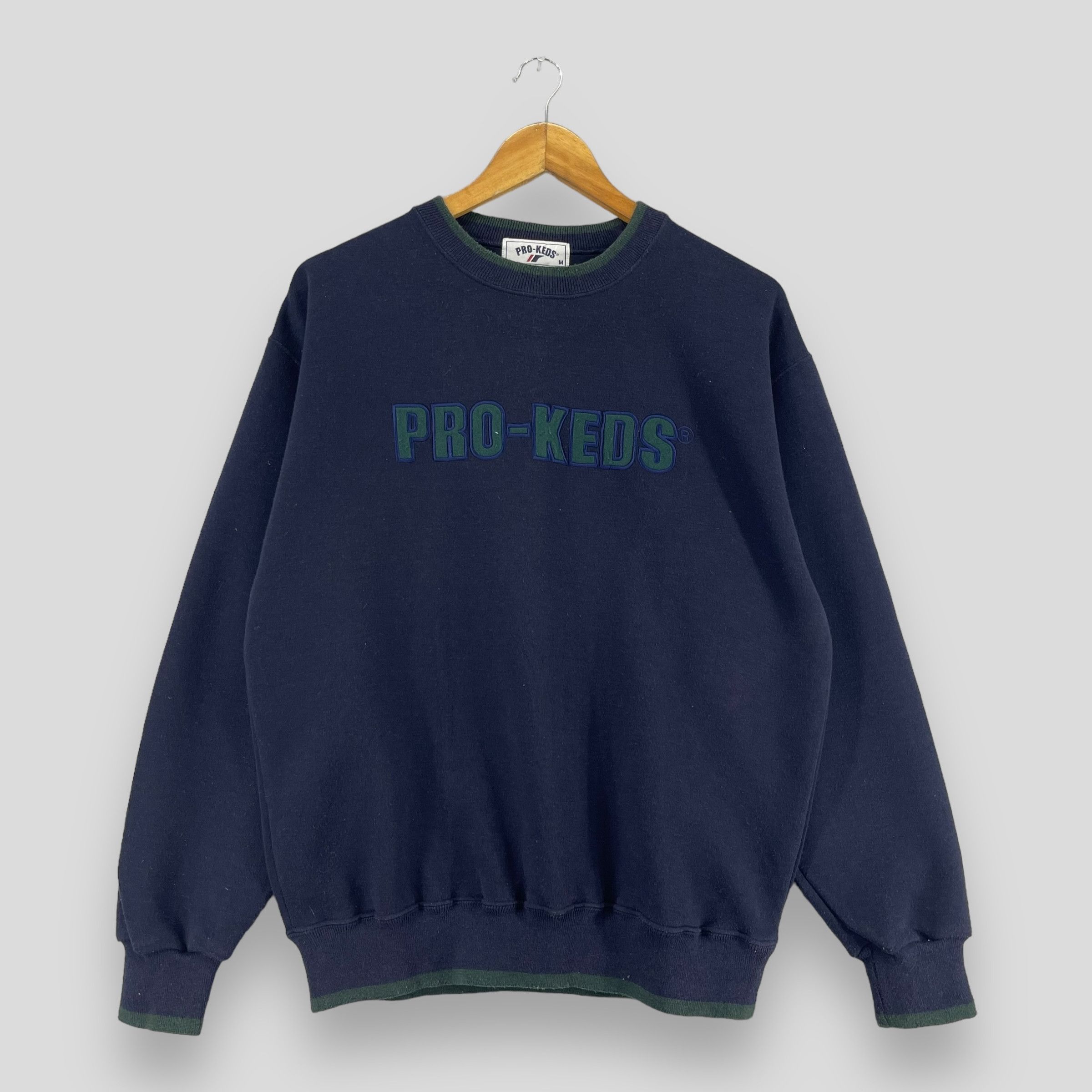 Japanese Brand × Vintage Vintage PRO KEDS Spellout Embroidery Crewneck Sweatshirt Size US M / EU 48-50 / 2 - 1 Thumbnail