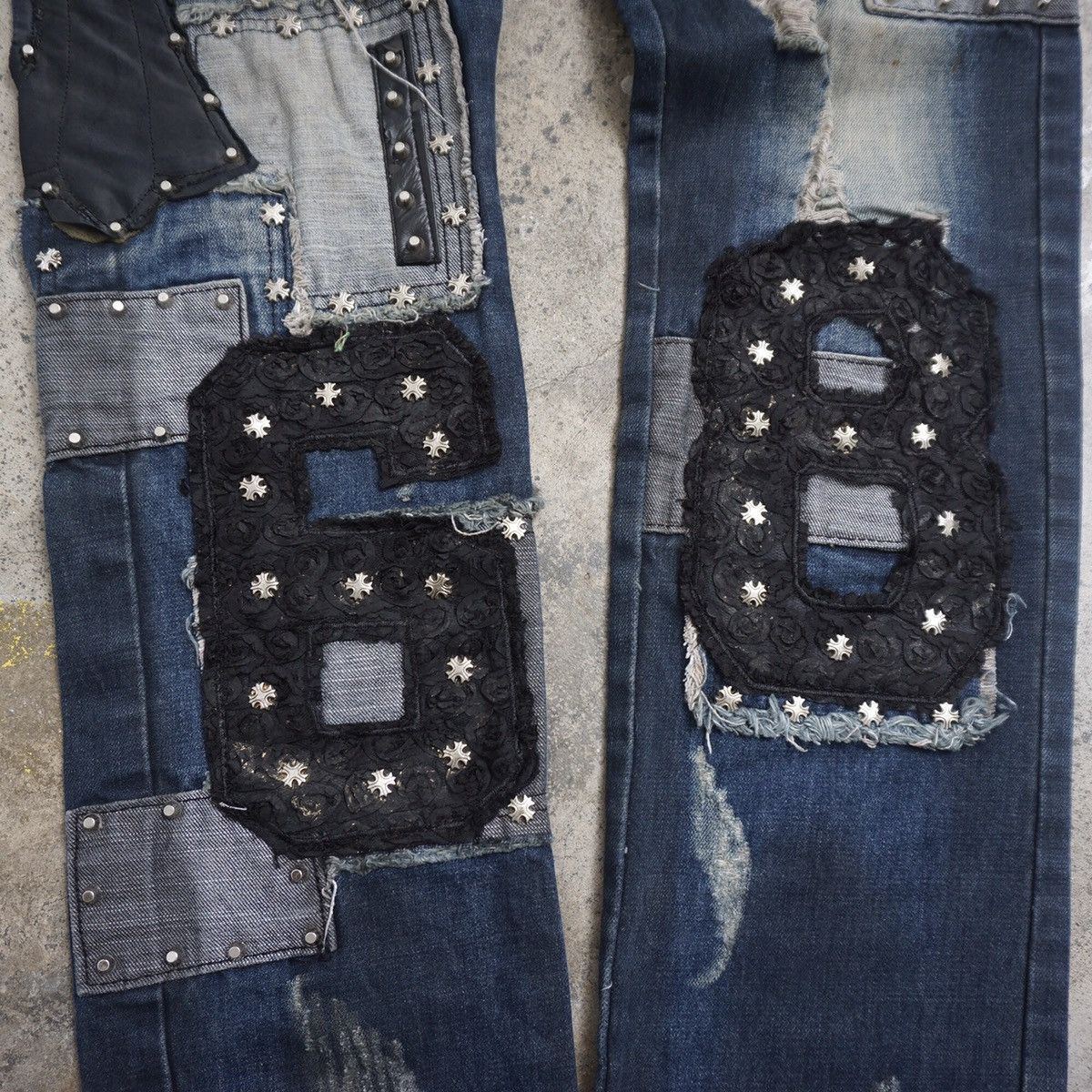 Hysteric Glamour Sosoo distressed Cross studded Jeans Size US 32 / EU 48 - 3 Thumbnail
