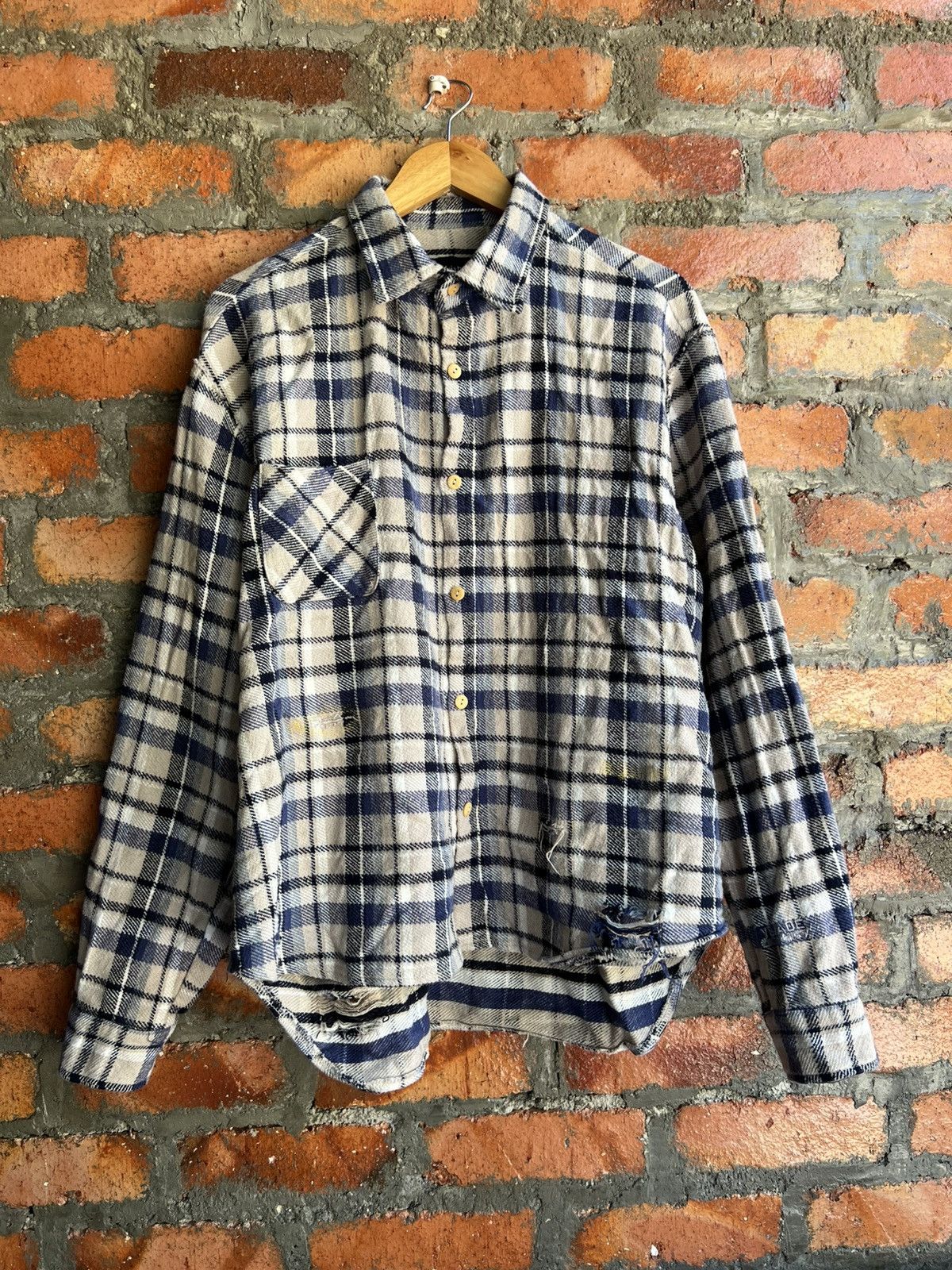 Vuja De Vuja De’ Distressed Flannel Shirt Size US XL / EU 56 / 4 - 1 Thumbnail
