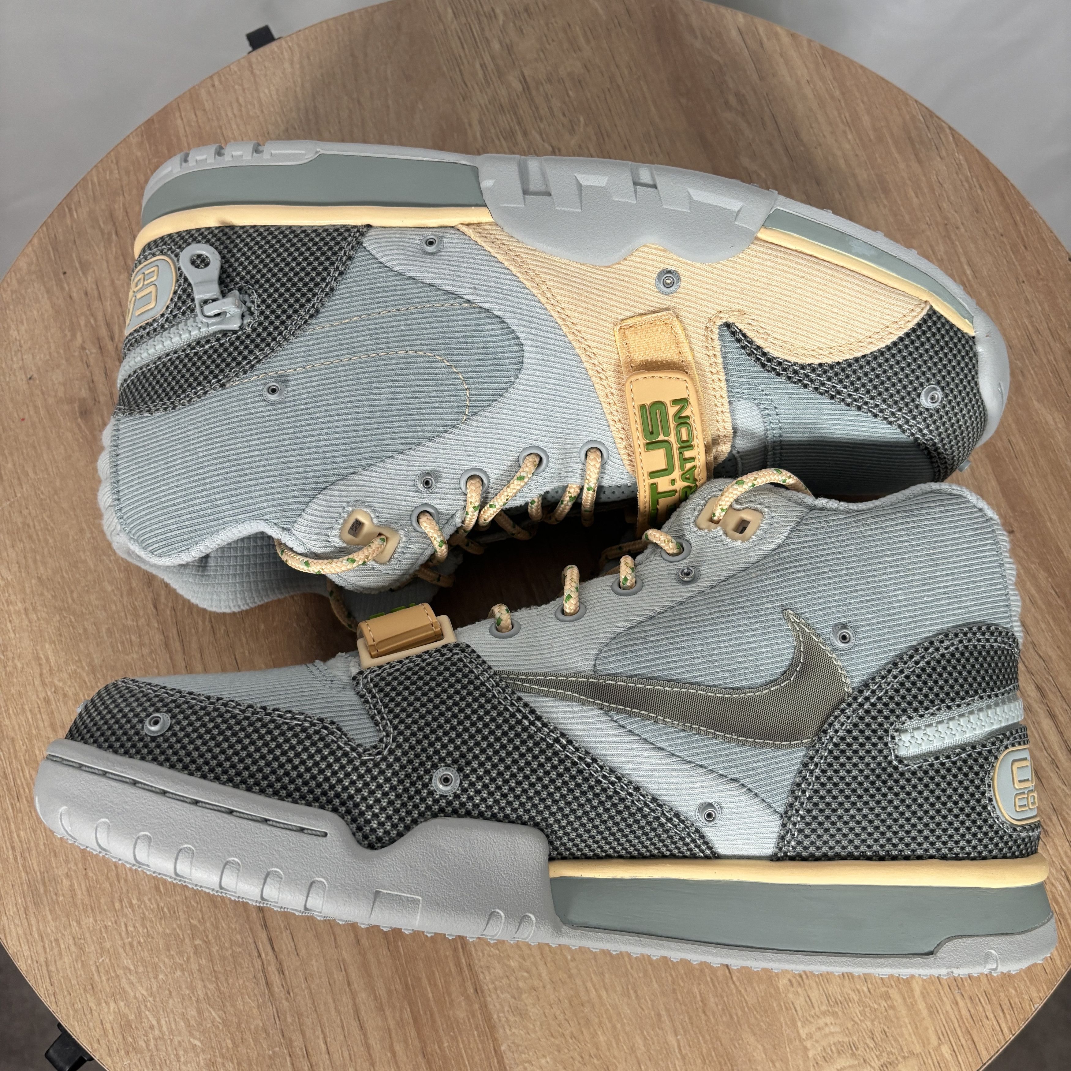 Nike × Travis Scott Travis Scott x Nike Air Trainer 1 SP Grey Haze DS 10M Size US 9.5 / EU 42-43 - 5 Thumbnail