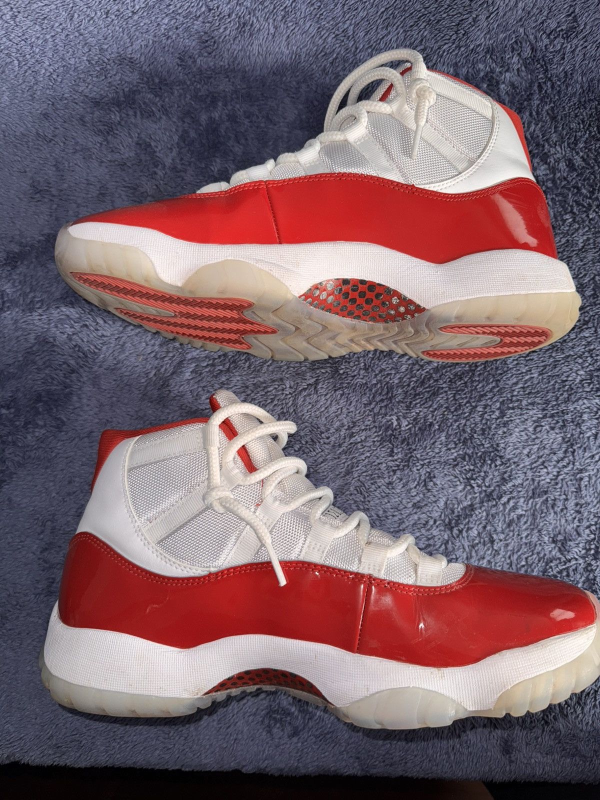 Jordan Brand Air Jordan 11 Retro 'Cherry' Size US 11 / EU 44 - 2 Thumbnail