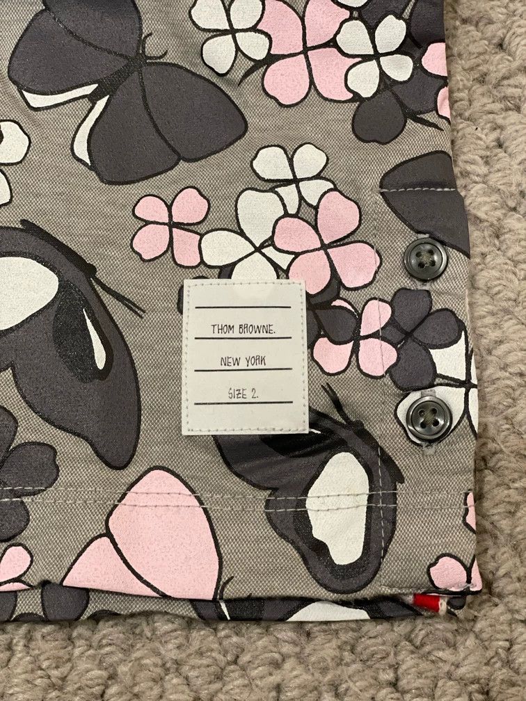 Thom Browne Thom browne Gray full-print pink and white butterfly short- Size M / US 6-8 / IT 42-44 - 4 Thumbnail