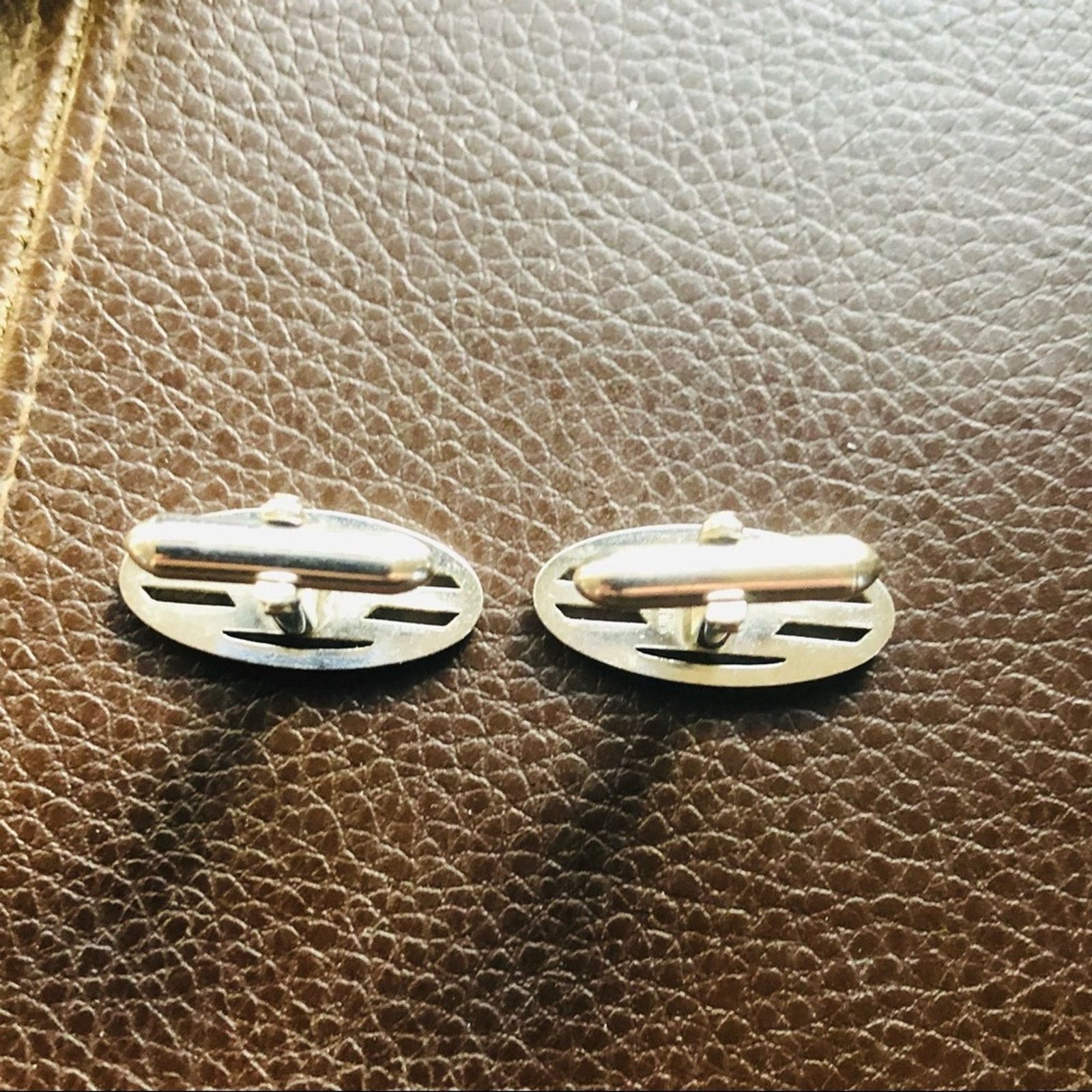 Vintage Vintage men’s Swank silver thin oval rope design cuff links Size ONE SIZE - 6 Thumbnail