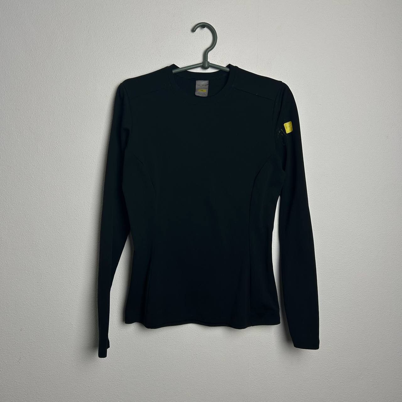 Arc'teryx Luxury Arcteryx Small logo outdoor termo longsleeve Size S / US 4 / IT 40 - 1 Thumbnail