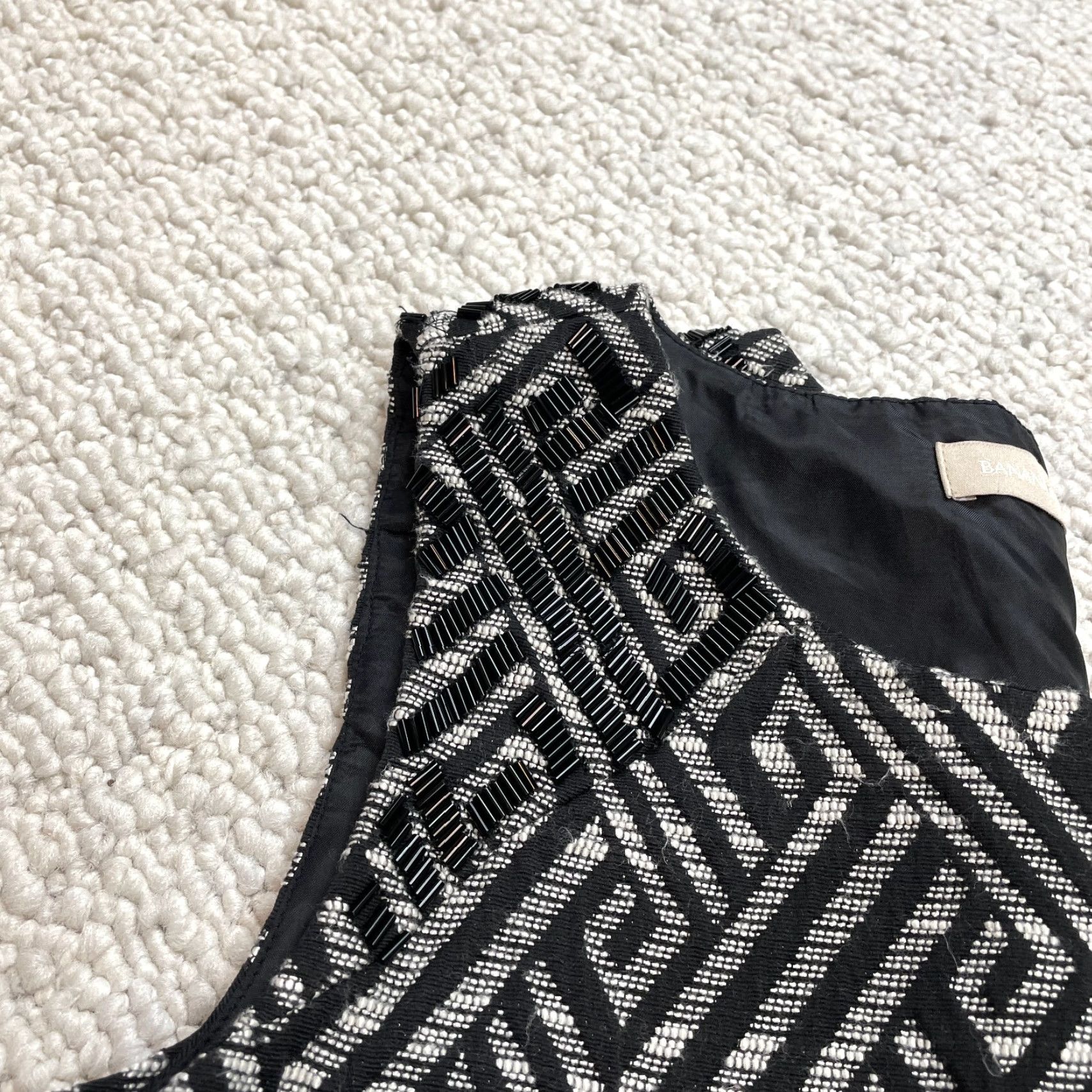 Banana Republic Banana Republic Tank Top Blouse Shirt Womens Medium Gray Black Beaded Shoulder Casual Sleeveless Size M / US 6-8 / IT 42-44 - 8 Thumbnail