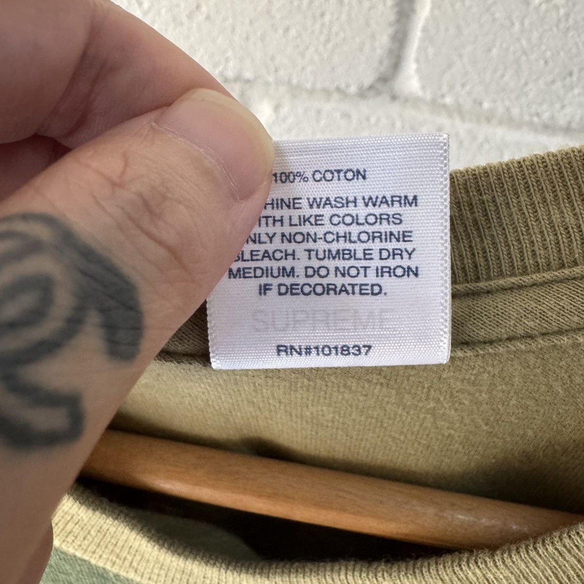 Supreme Supreme SS19’s Middle Finger To The World Tee Size US M / EU 48-50 / 2 - 5 Thumbnail
