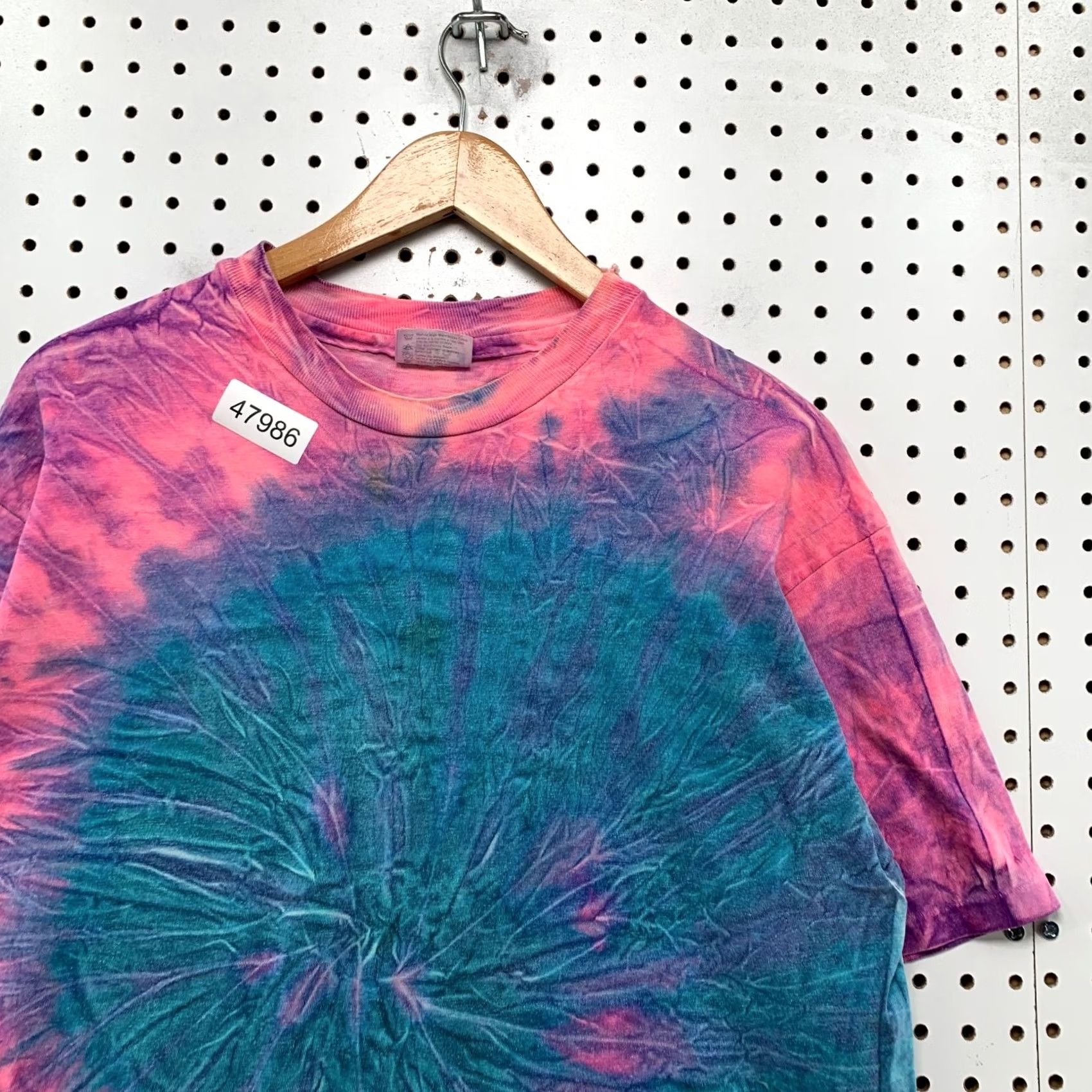 Hanes VINTAGE Hanes Shirt Mens XL Pink Blue Tie Dye Hippie 80s Swirl Made USA Size US XL / EU 56 / 4 - 7 Thumbnail
