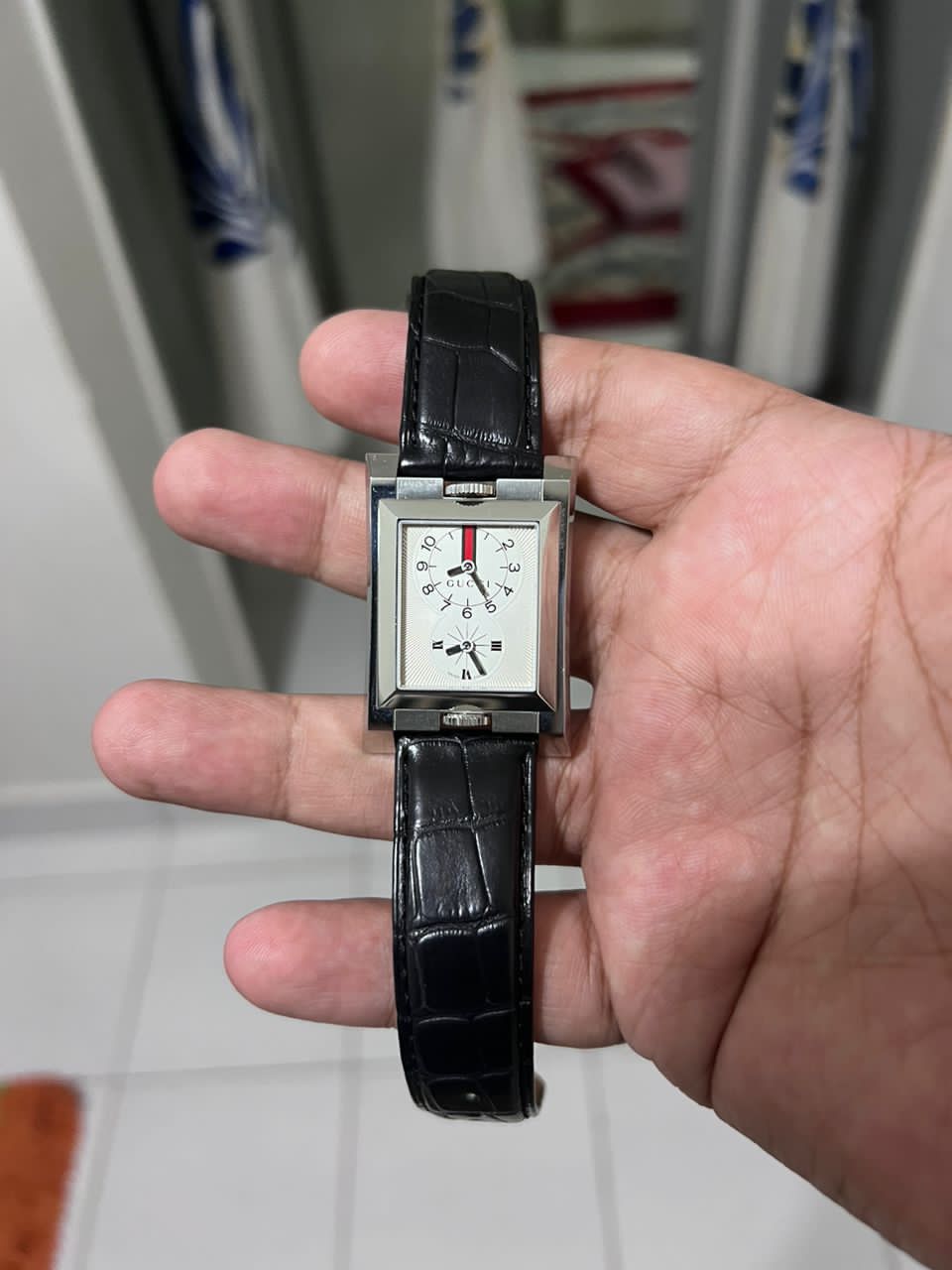 Gucci OFFER YOUR PRICE🔥 GUCCI 111 dualtime unisex watch Size ONE SIZE - 1 Thumbnail