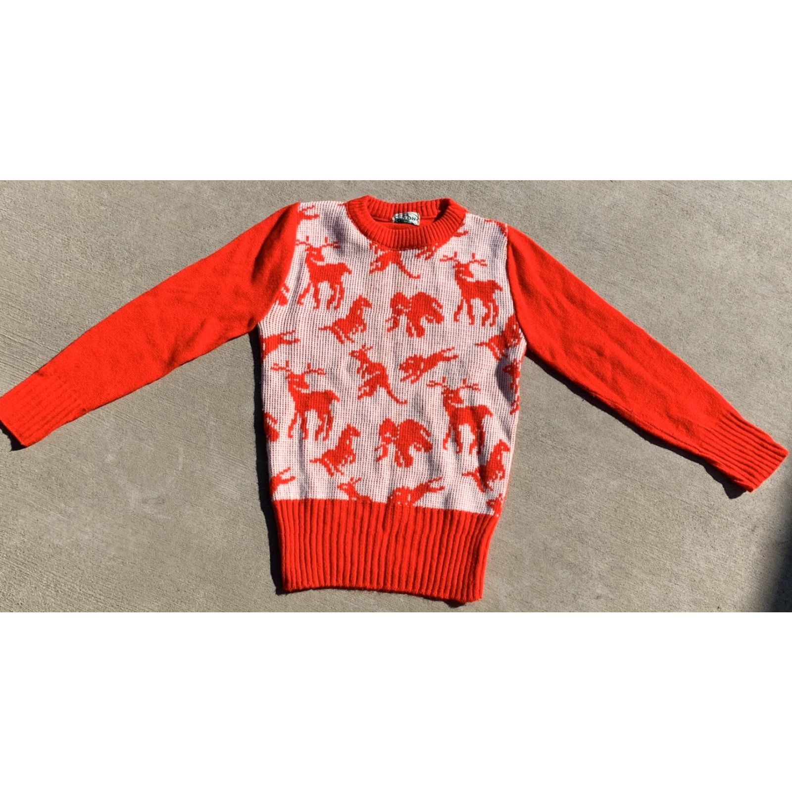 PONY VINTAGE Acrylic Knit Sweater Animals Deer Lion Elephant Horse Pony 60s Spuncraft Inc Sweater Women S Red Pullover KnIT Long Sleeve Knit Char/.. Size S / US 4 / IT 40 - 6 Thumbnail