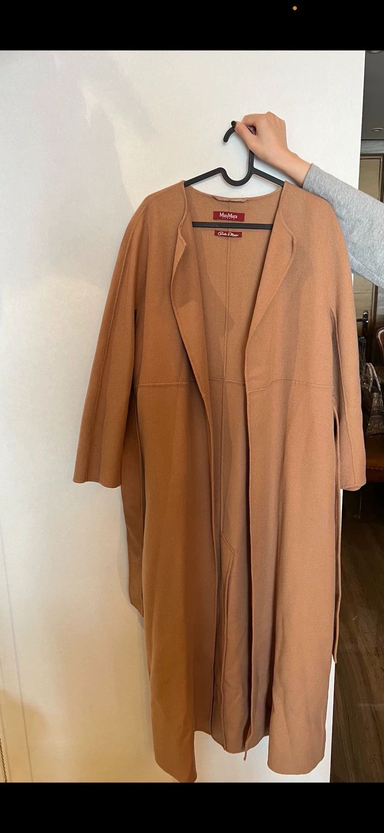 Max Mara Max Mara Coat Size M / US 6-8 / IT 42-44 - 1 Thumbnail