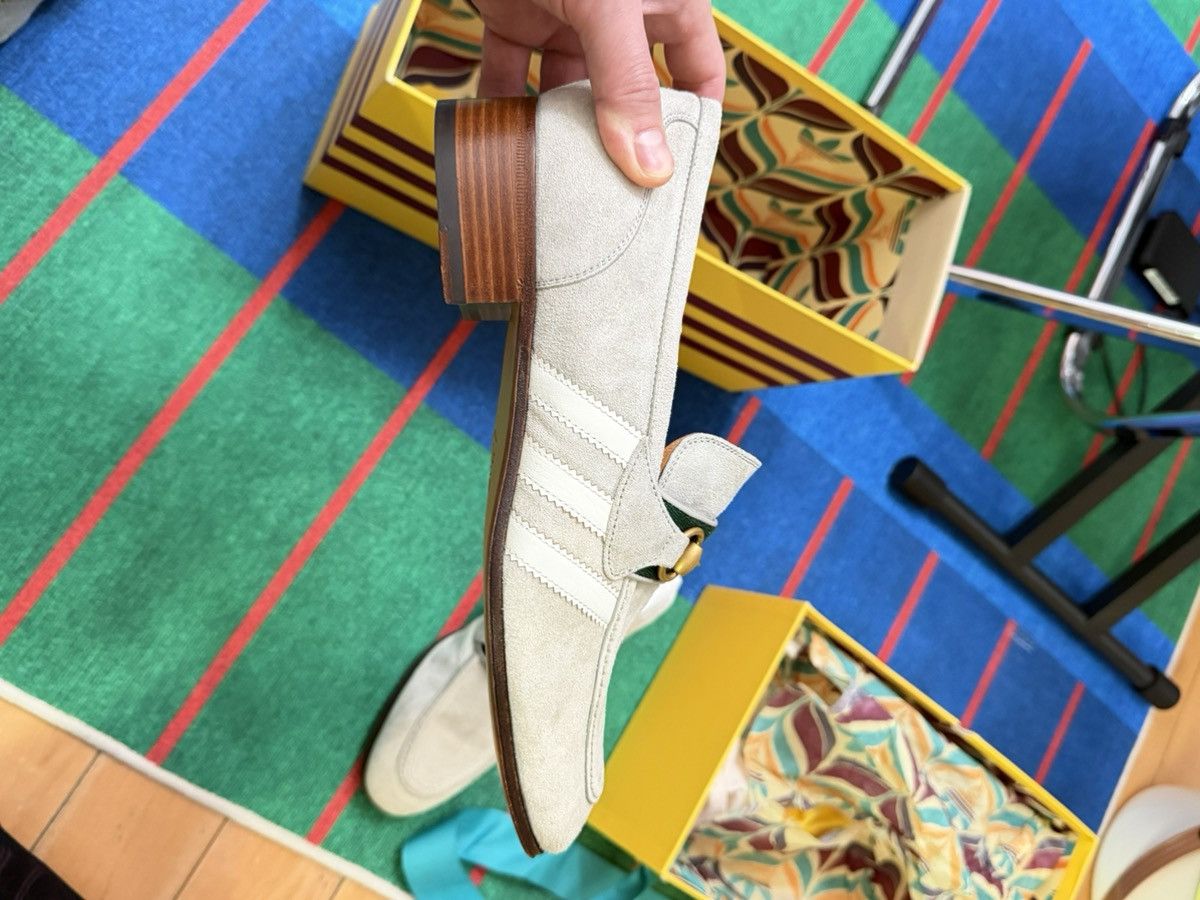 Gucci Gucci x Adidas Horsebit Suede Loafers Size US 8 / EU 41 - 3 Thumbnail