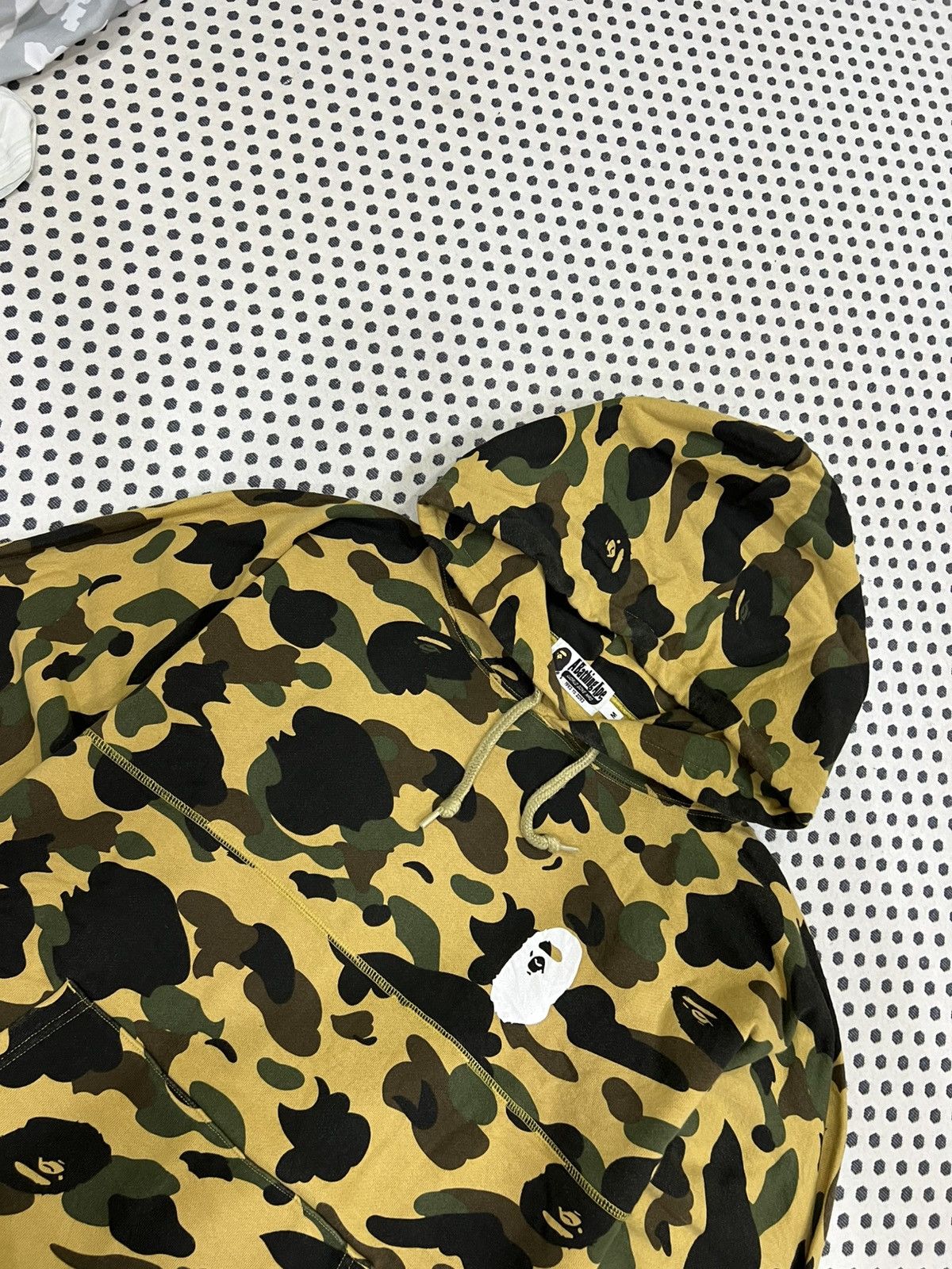 Bape Bape 1st camo hoodie. Size US M / EU 48-50 / 2 - 2 Thumbnail