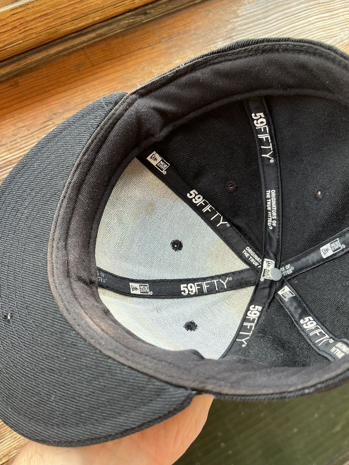 Oakley Vintage Hat Oakley y2k faded distressed cap Size ONE SIZE - 17 Thumbnail