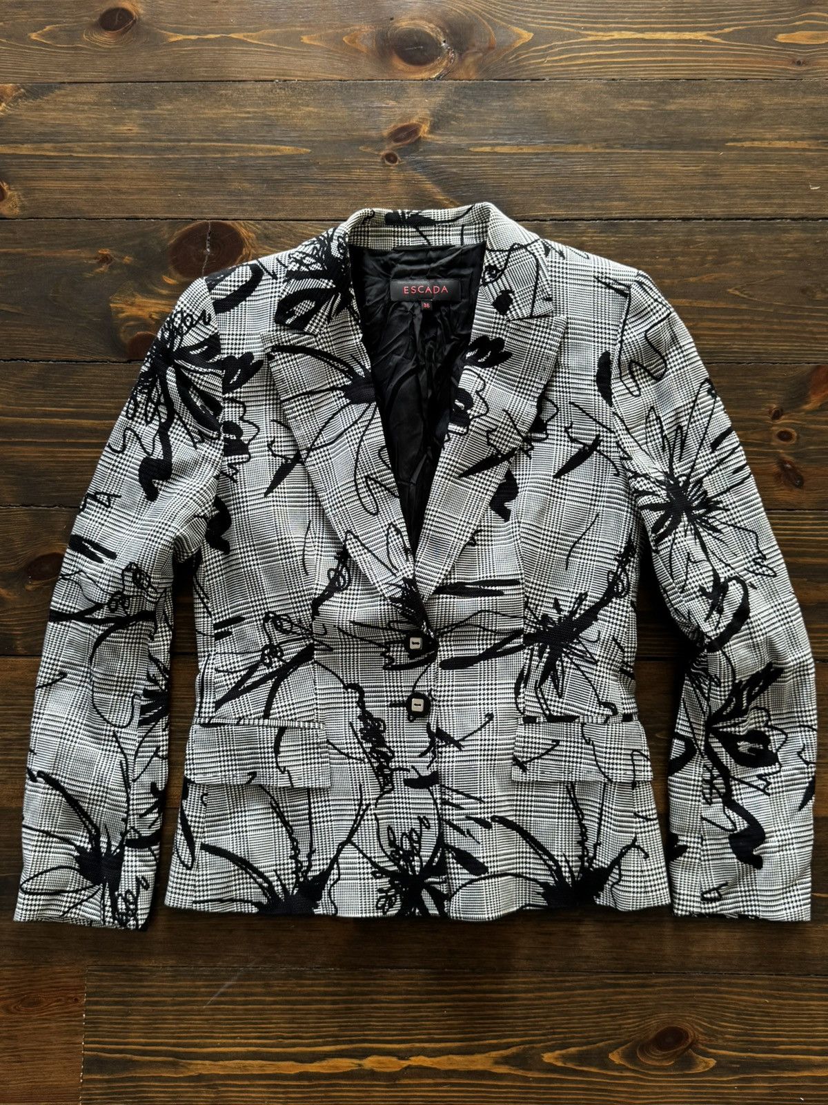 Escada Escada Luxury Glamour Button Up Blazer Size XS / US 0-2 / IT 36-38 - 1 Thumbnail