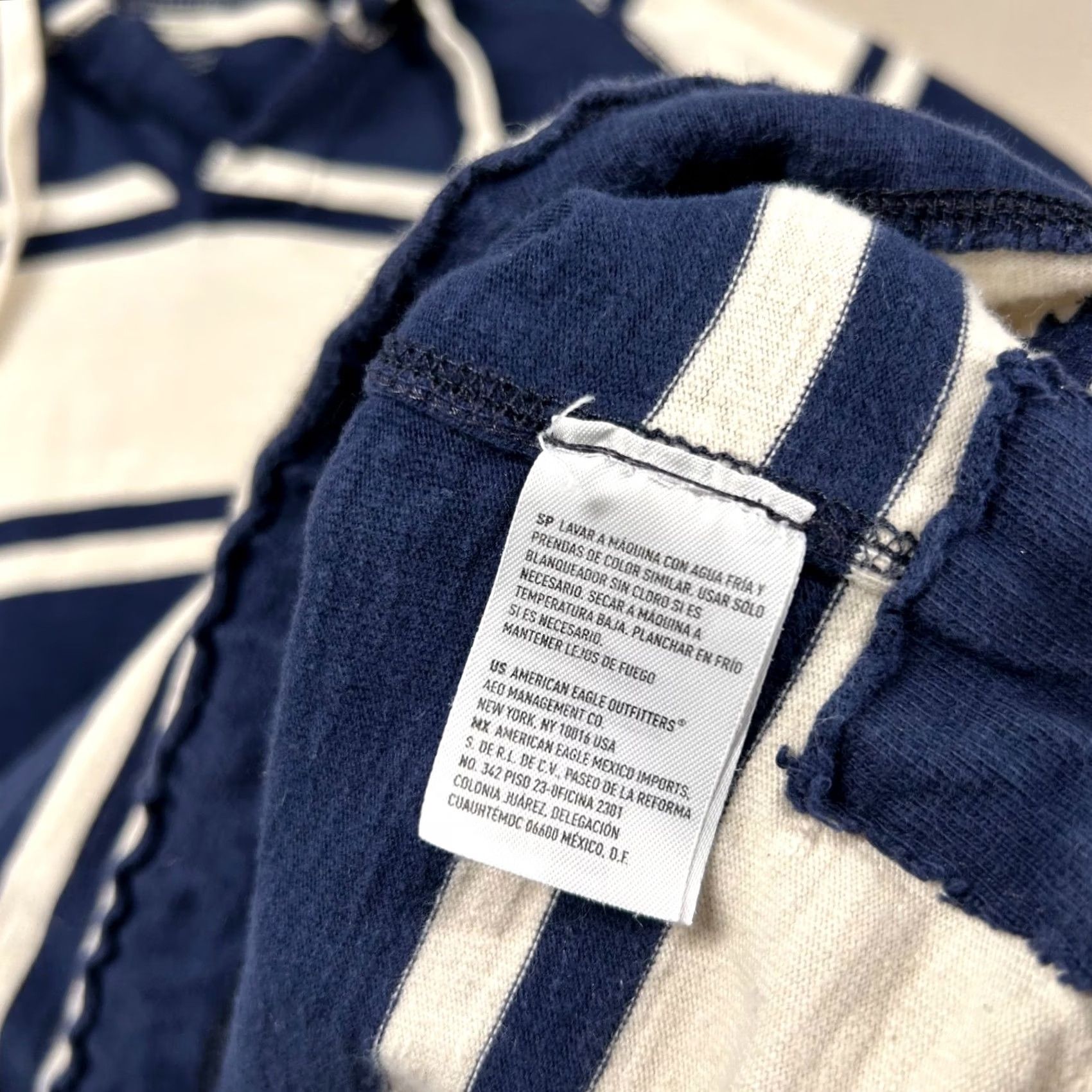 American Eagle Outfitters American Eagle Outfitters Hoodie Mens L Striped Navy Blue Pockets Pullover Drawstring Clothing Size US L / EU 52-54 / 3 - 5 Thumbnail