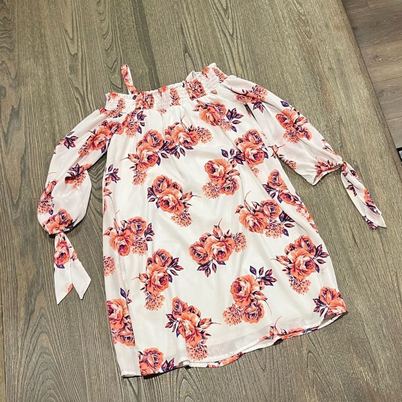 Vintage As U Wish Cold Shoulder Floral Mini Dress Smocked S Size S / US 4 / IT 40 - 1 Thumbnail