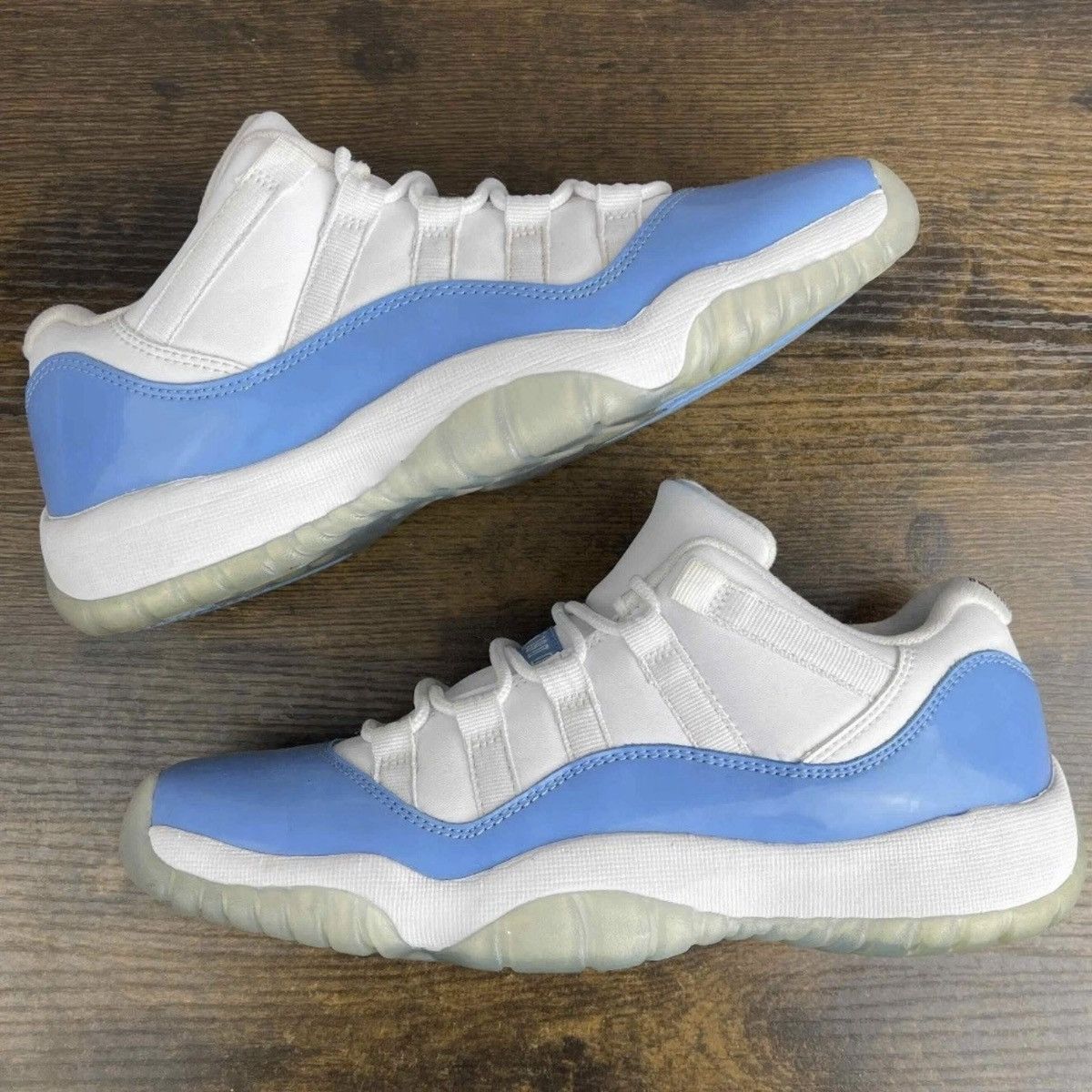 Jordan Brand Air Jordan 11 Retro Low University Blue UNC 528896-106 Youth Size US 6 / EU 39 - 3 Thumbnail