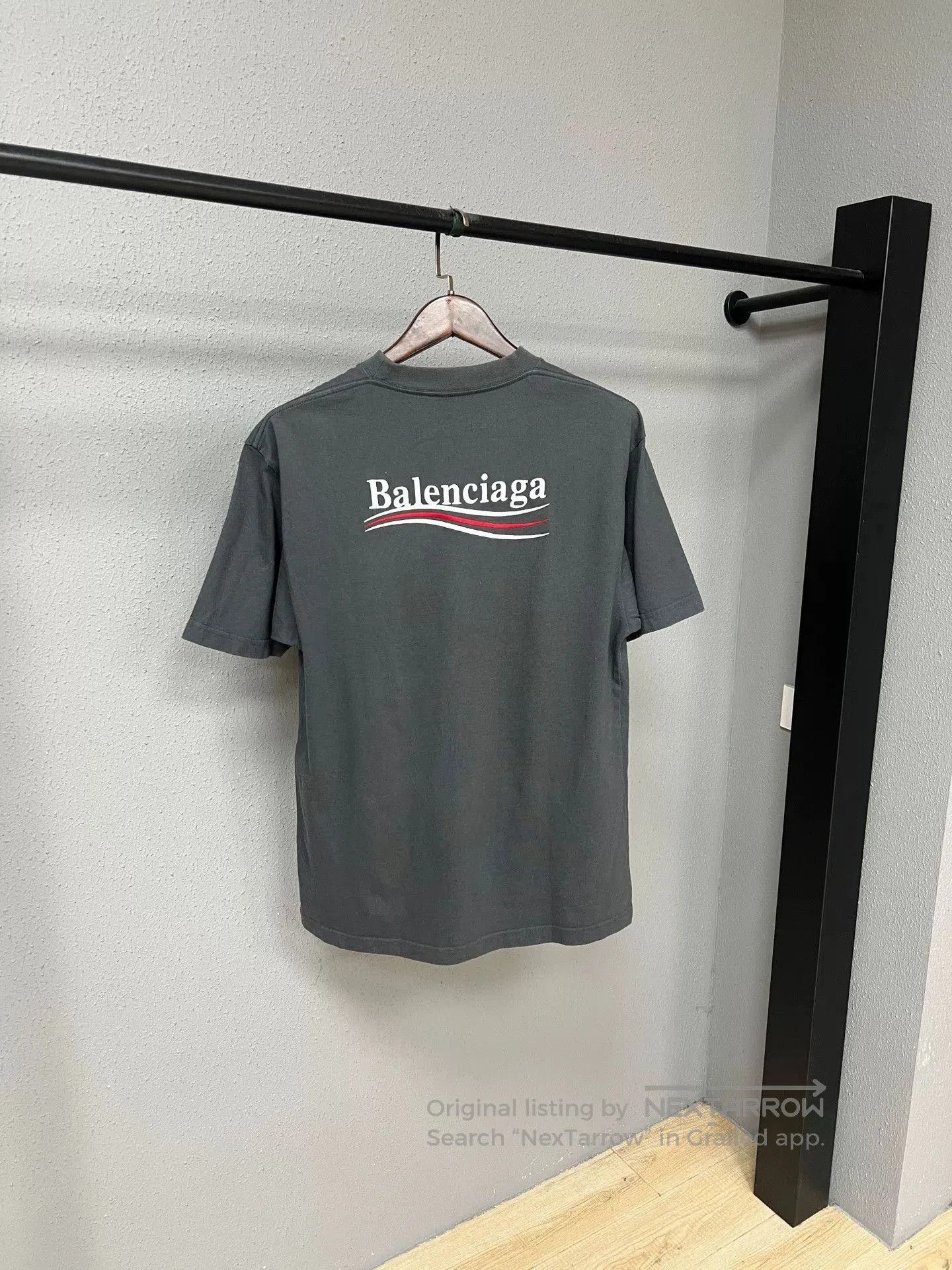 Balenciaga balenciaga embroidered logo short sleeve shirt. Size US XXS / EU 40 - 2 Thumbnail