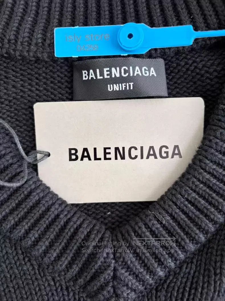 Balenciaga Balenciaga Printed Logo V-neck Long Sleeve Knit Sweater Size US S / EU 44-46 / 1 - 4 Thumbnail