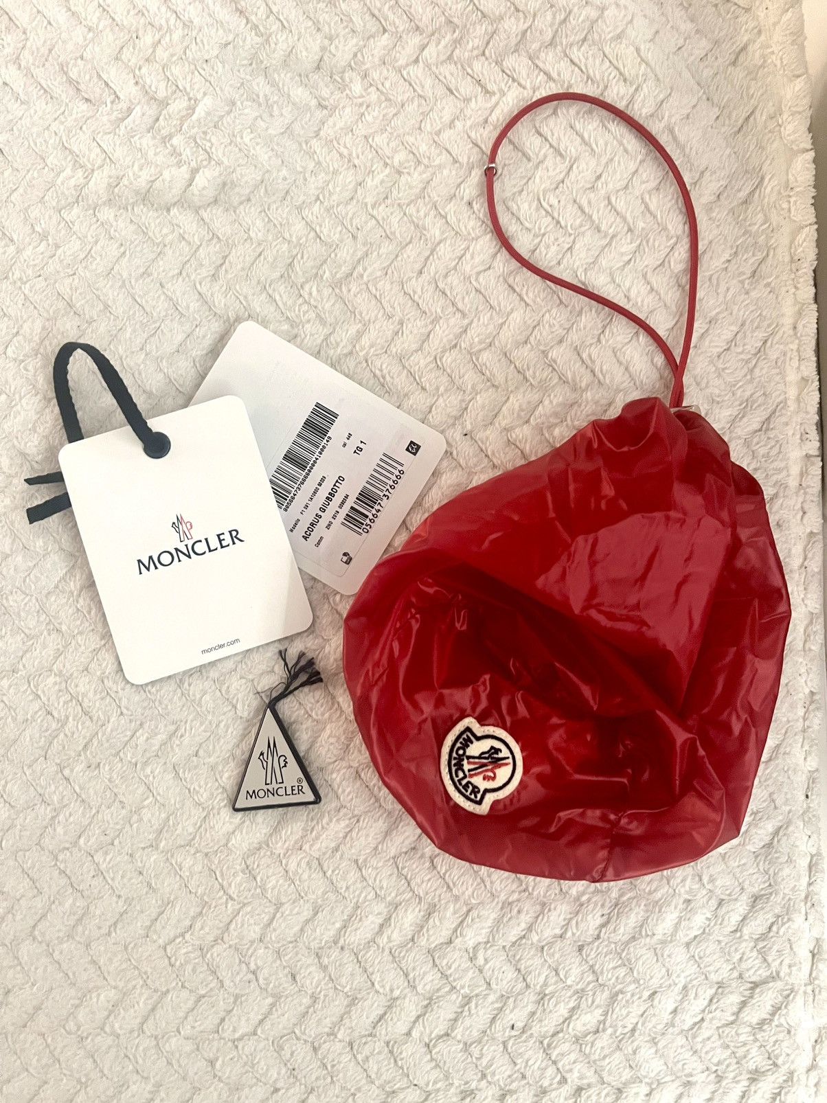 Moncler Brand new / Never worn Moncler Acorus in Parade Red Size US S / EU 44-46 / 1 - 13 Thumbnail